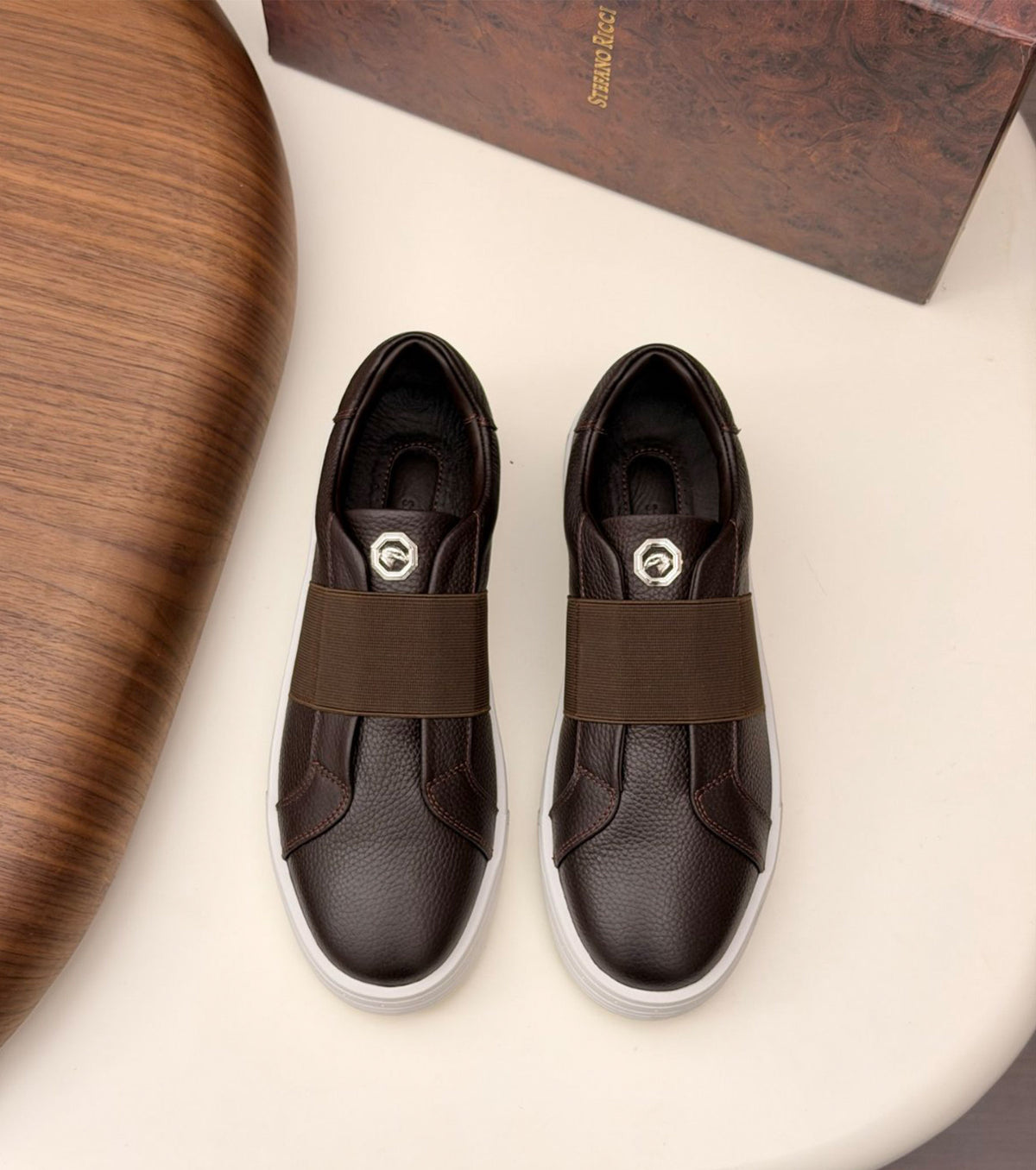 Кожени маратонки