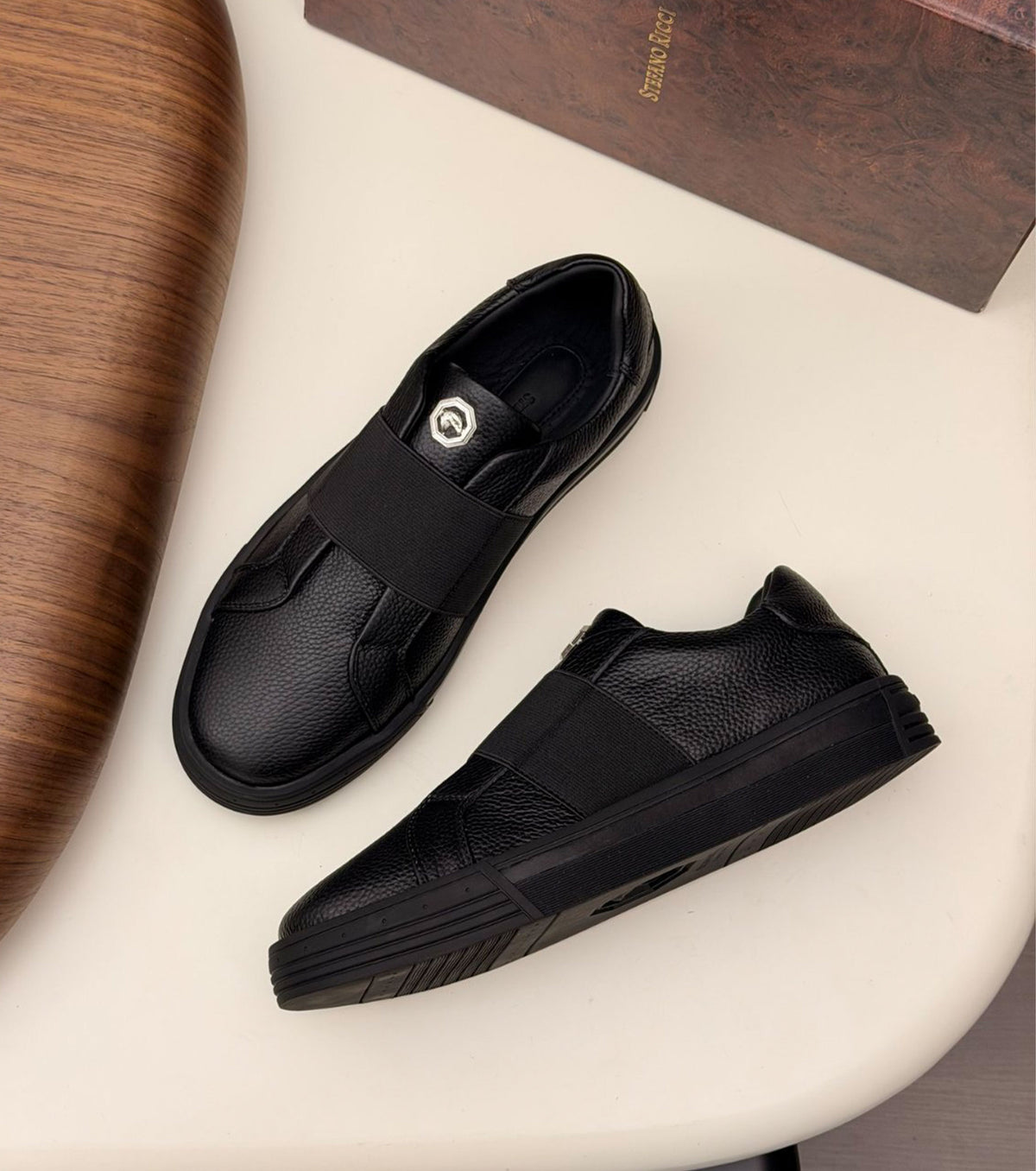 Кожени маратонки