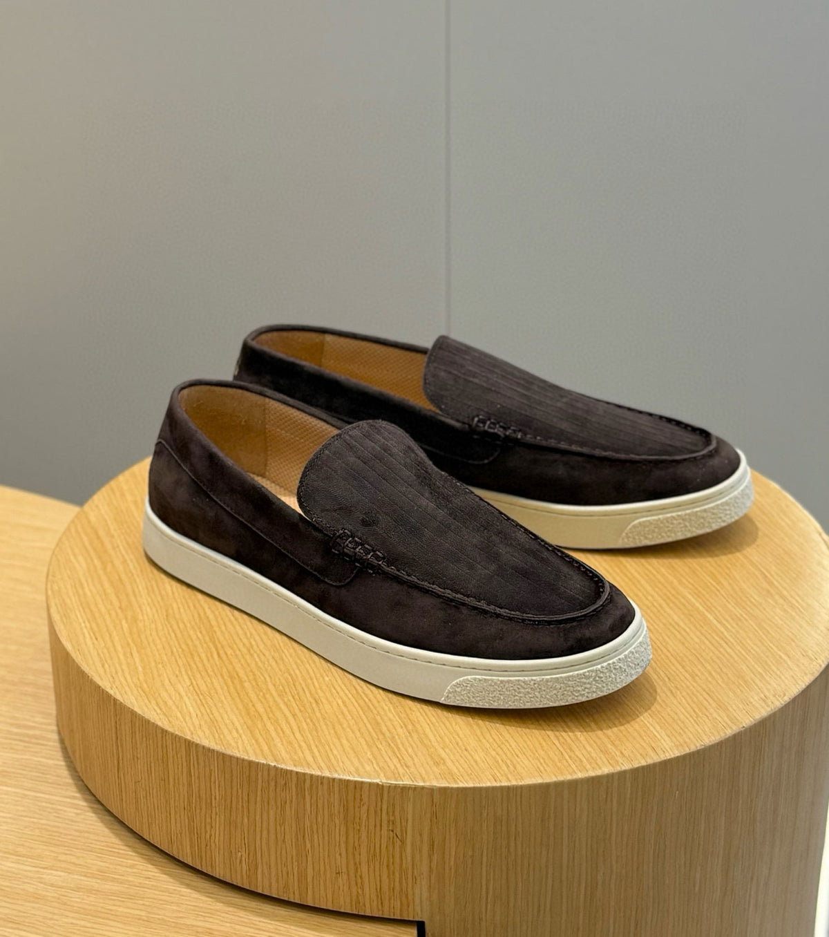 Chevron-effect suede loafers
