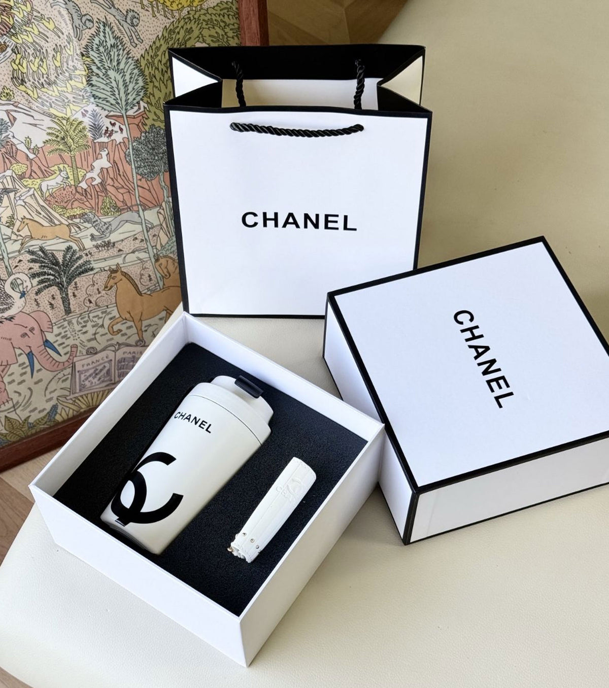 Coffee cup and cup case