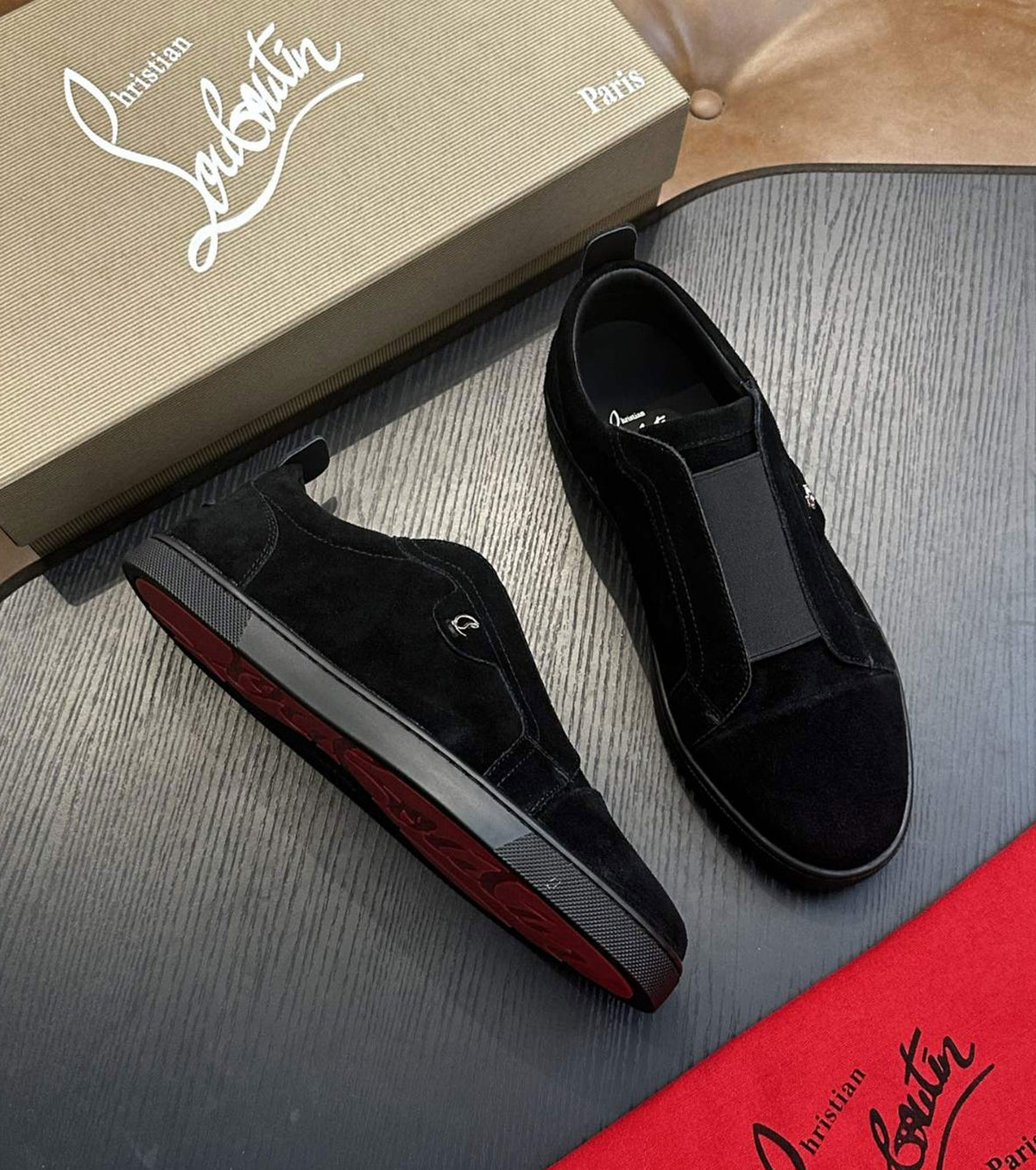 Leather sneakers