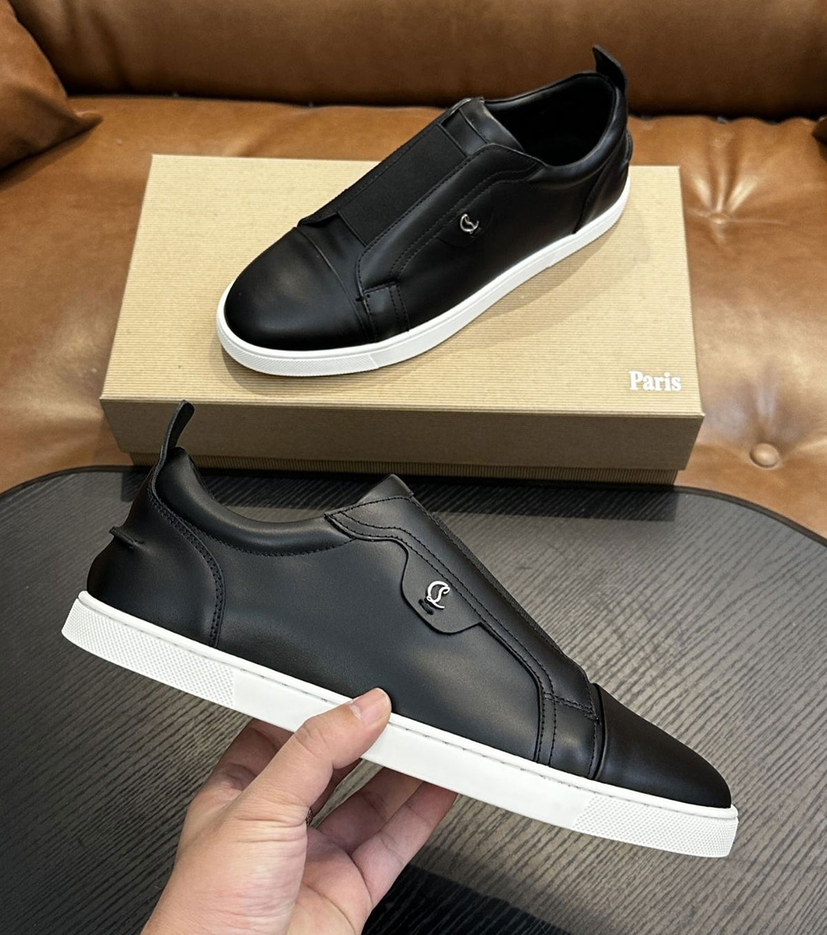 Leather sneakers