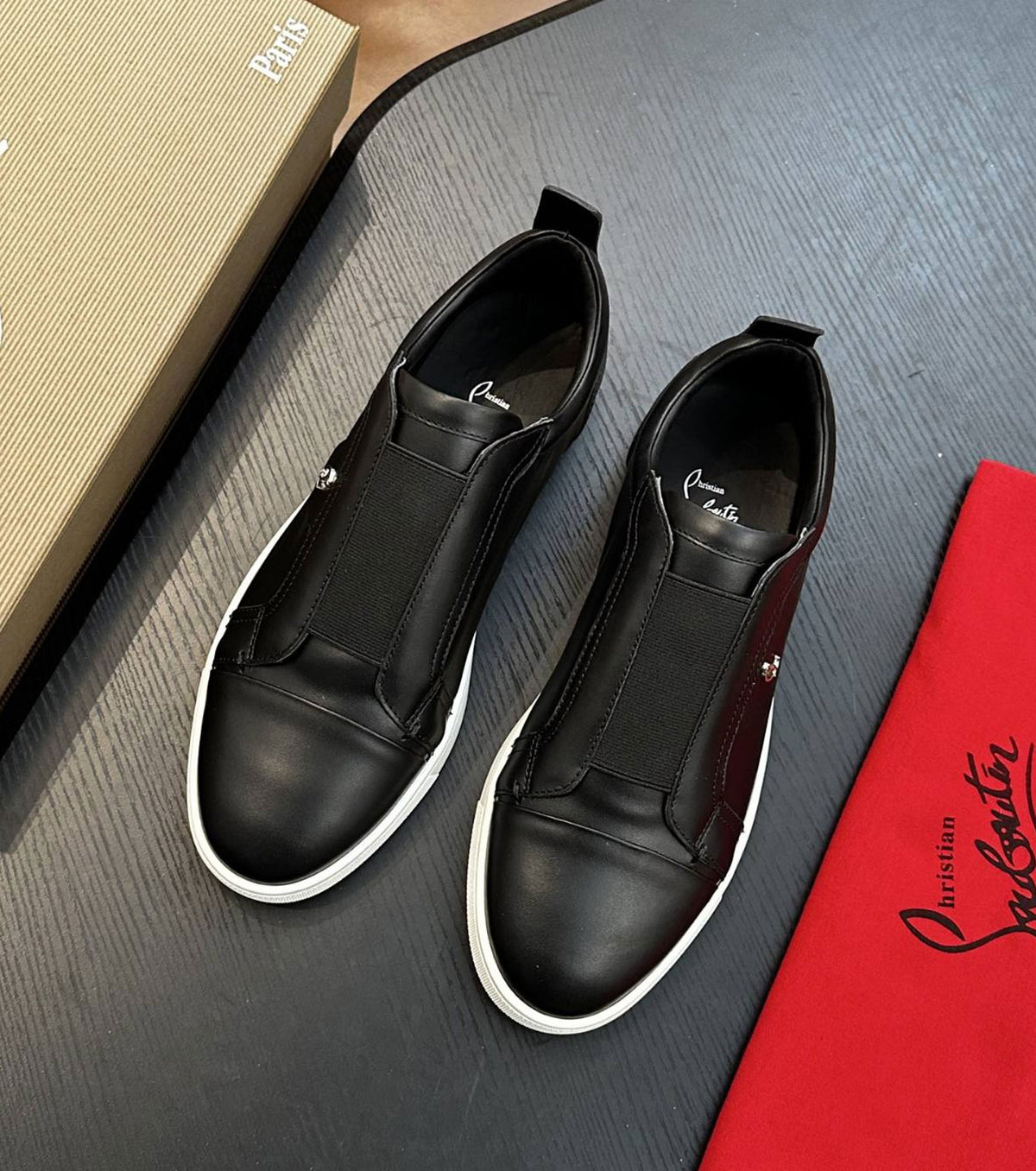 Leather sneakers