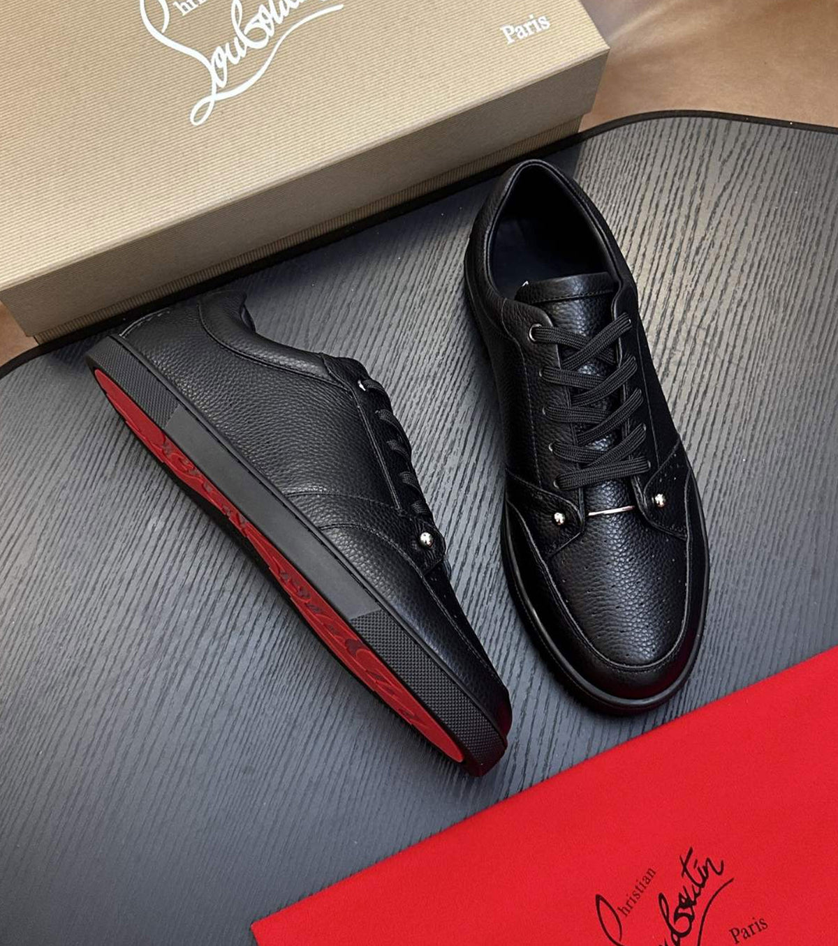 Leather sneakers