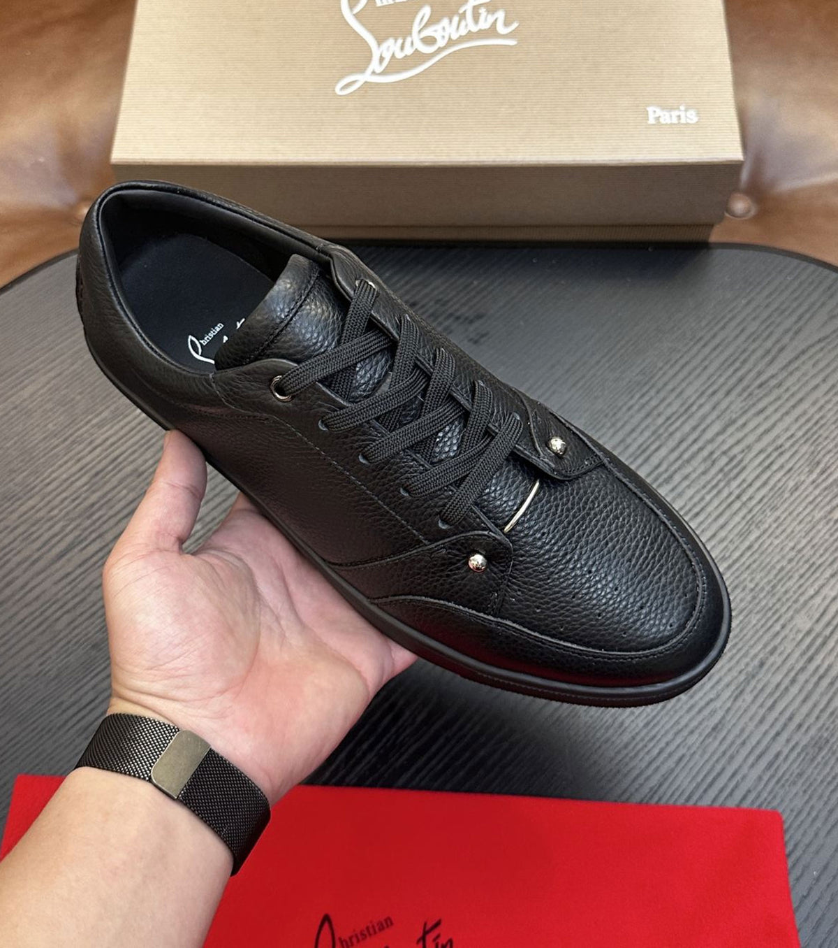 Leather sneakers
