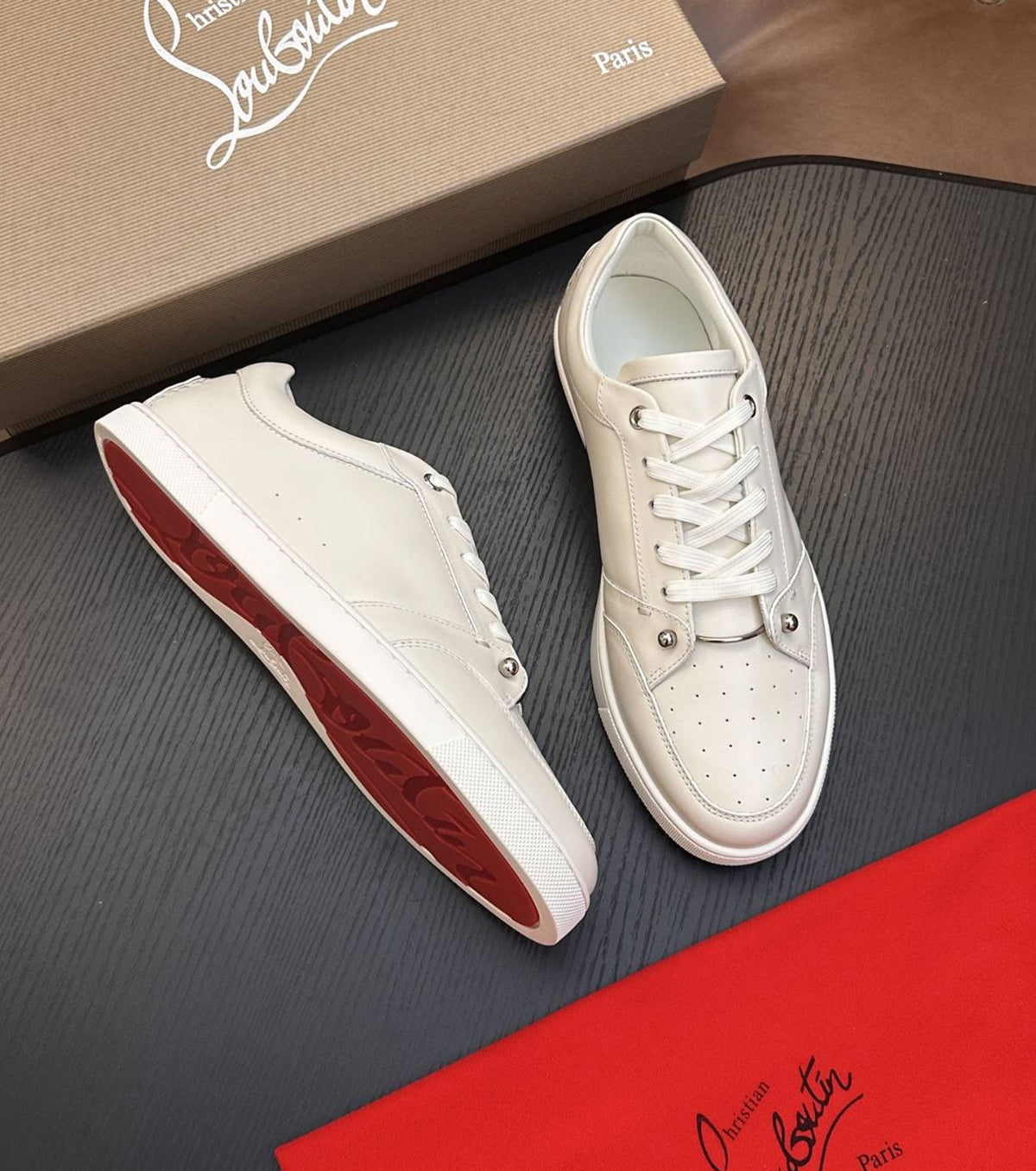 Leather sneakers