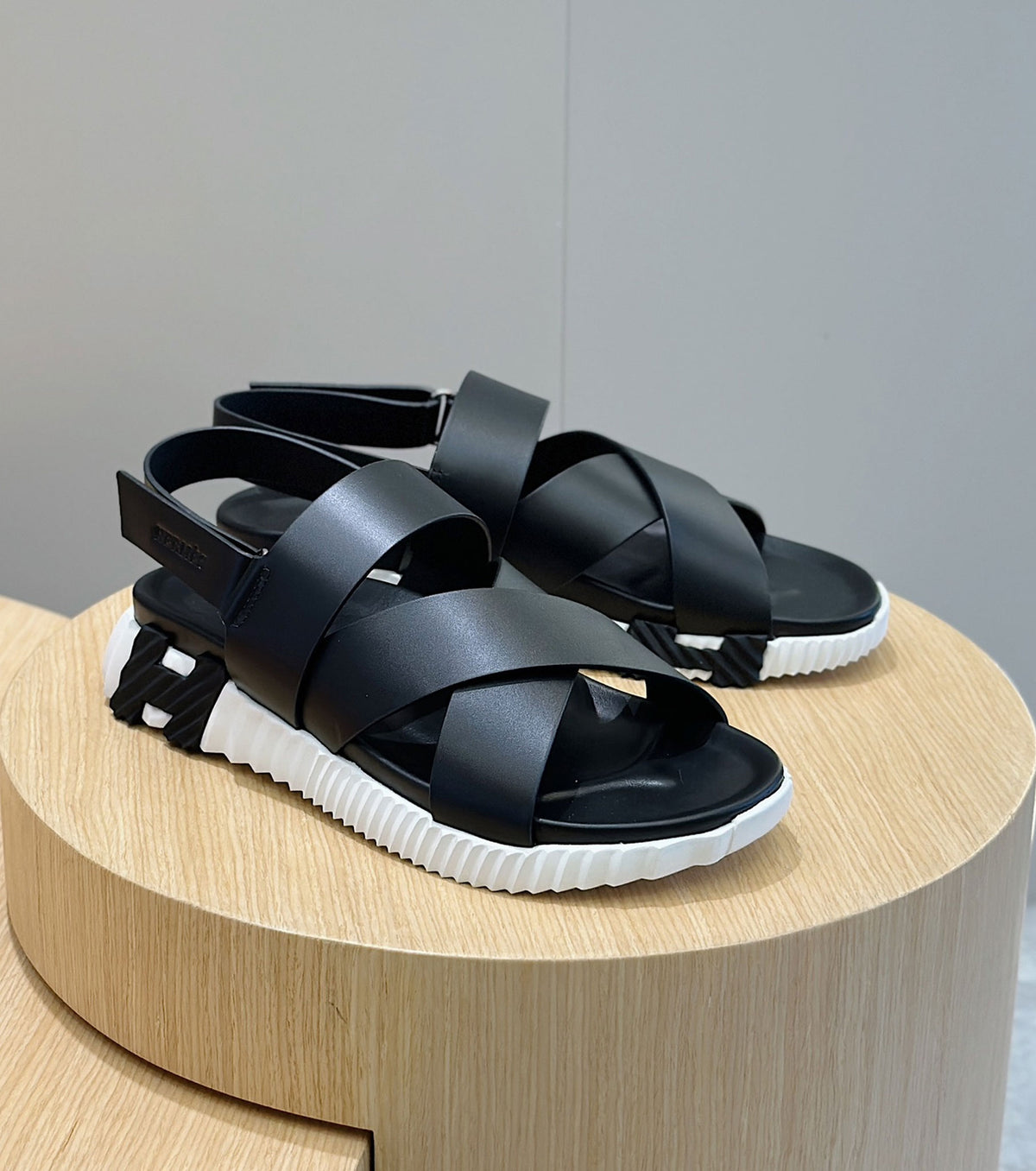 Electric sandal