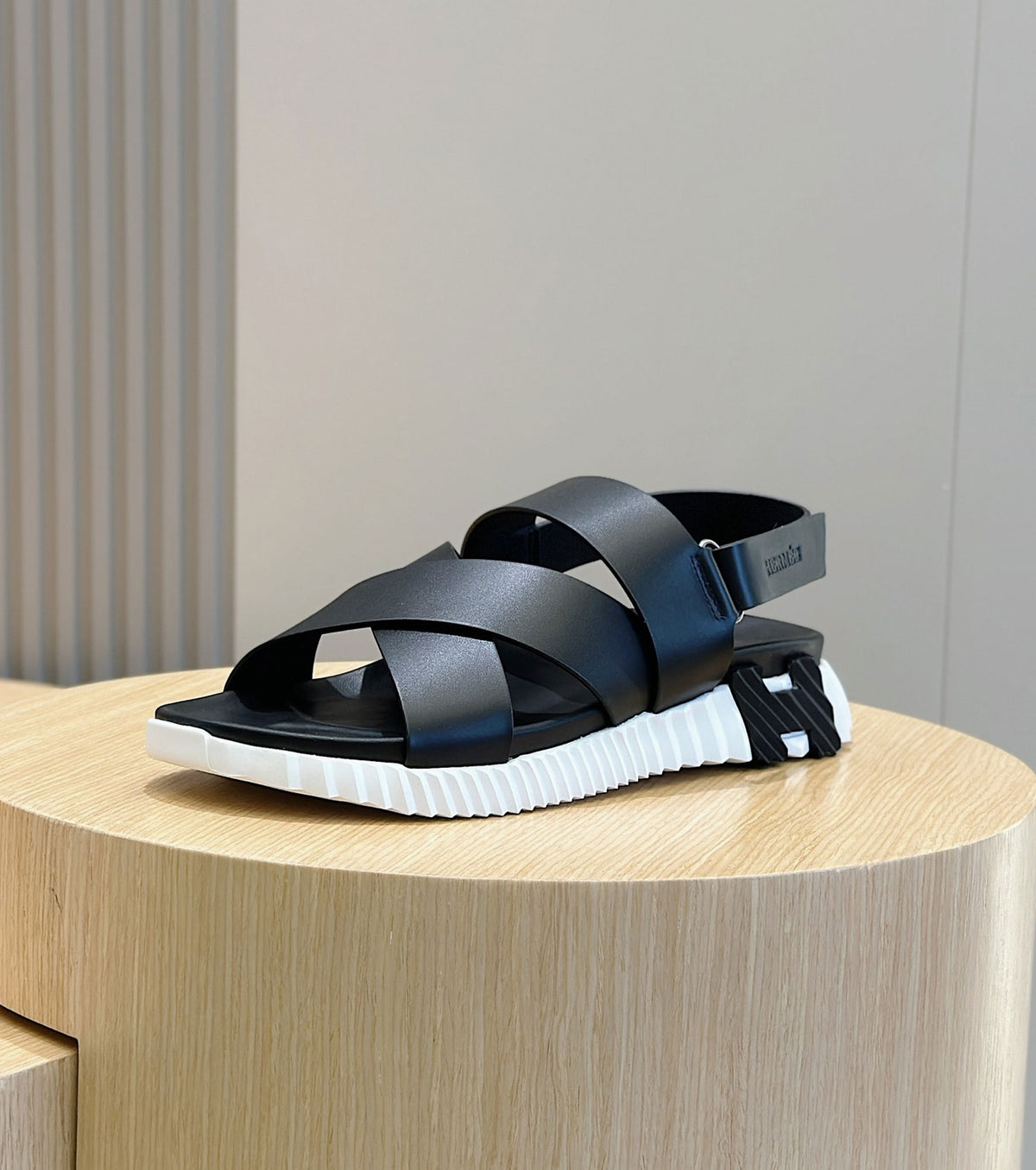 Electric sandal