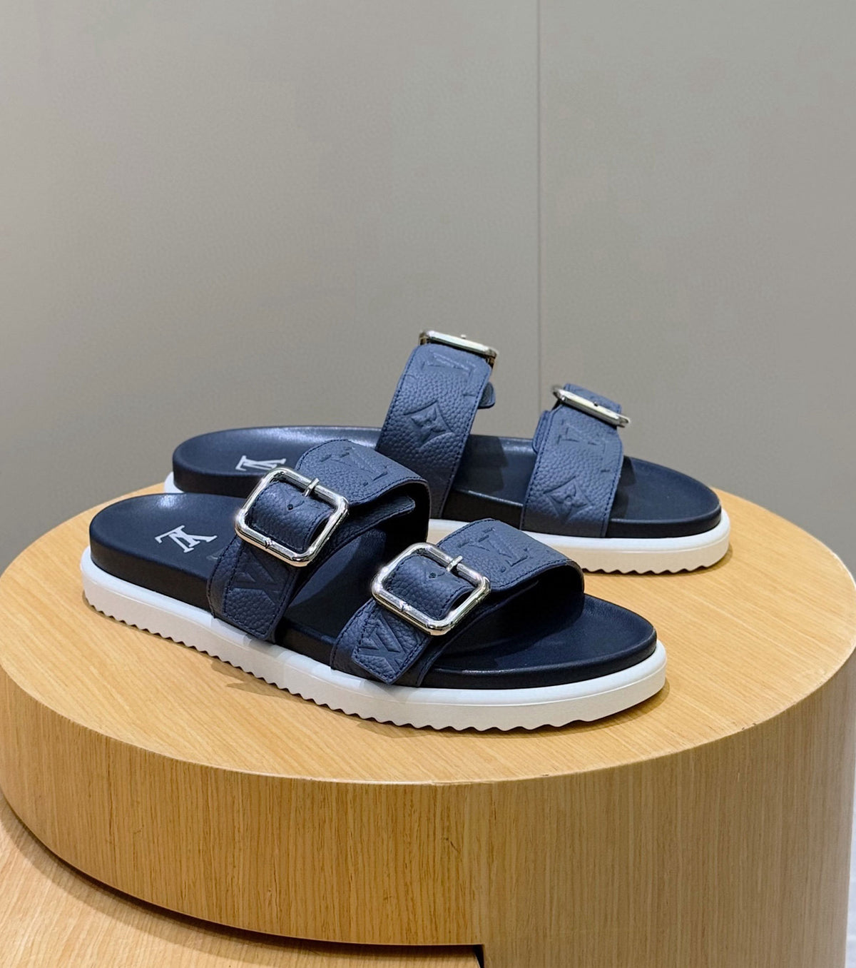 Venice Mule