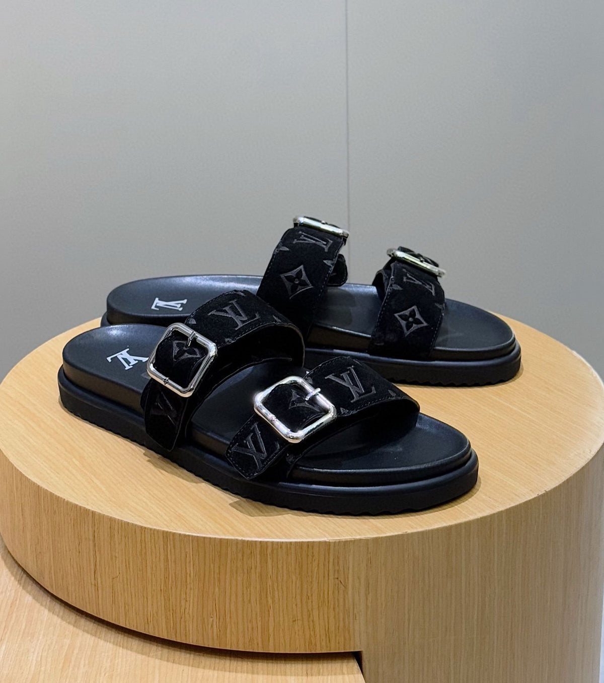 Venice Mule