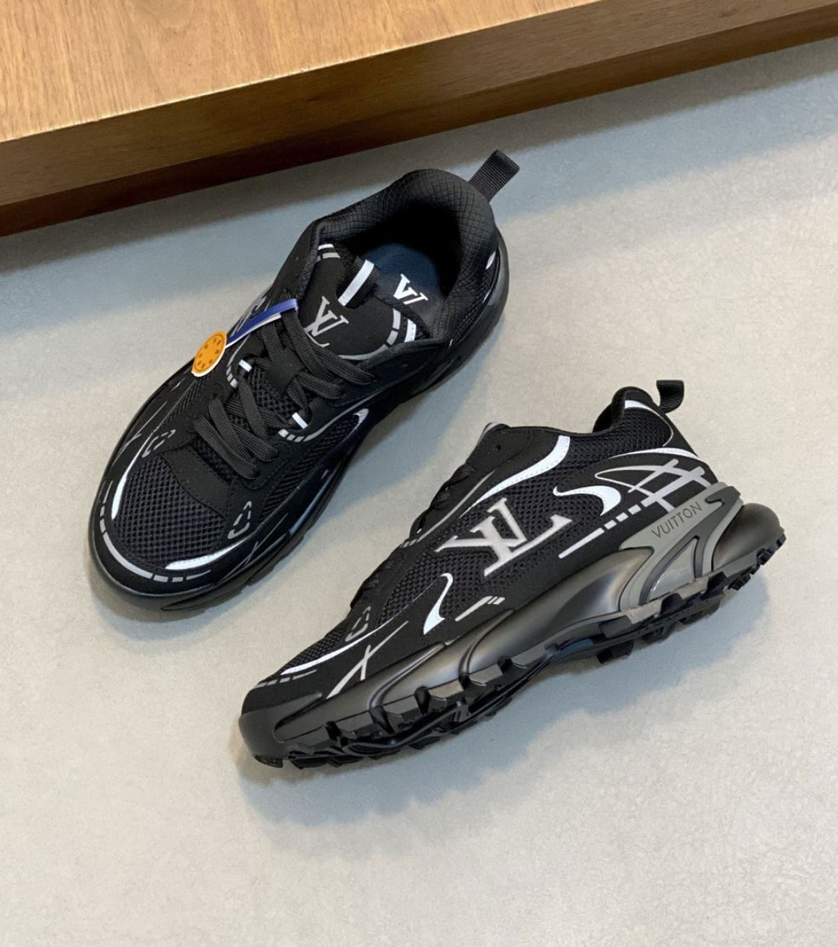 LV Runner Tatic Sneaker