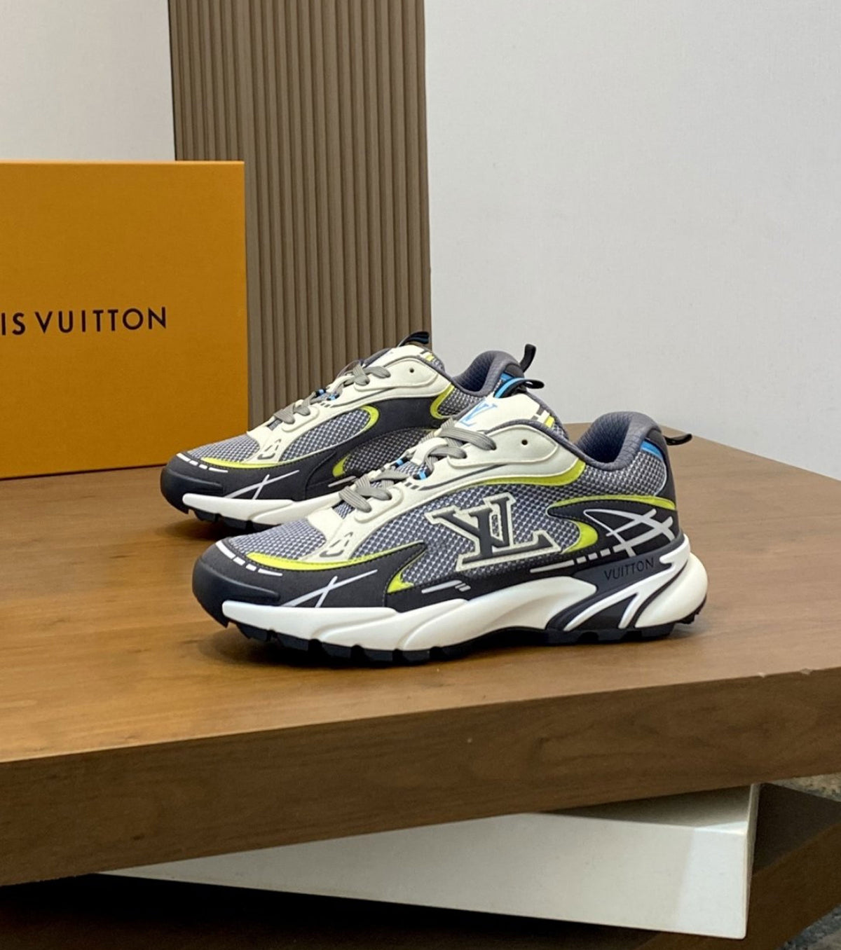 LV Runner Tatic Sneaker