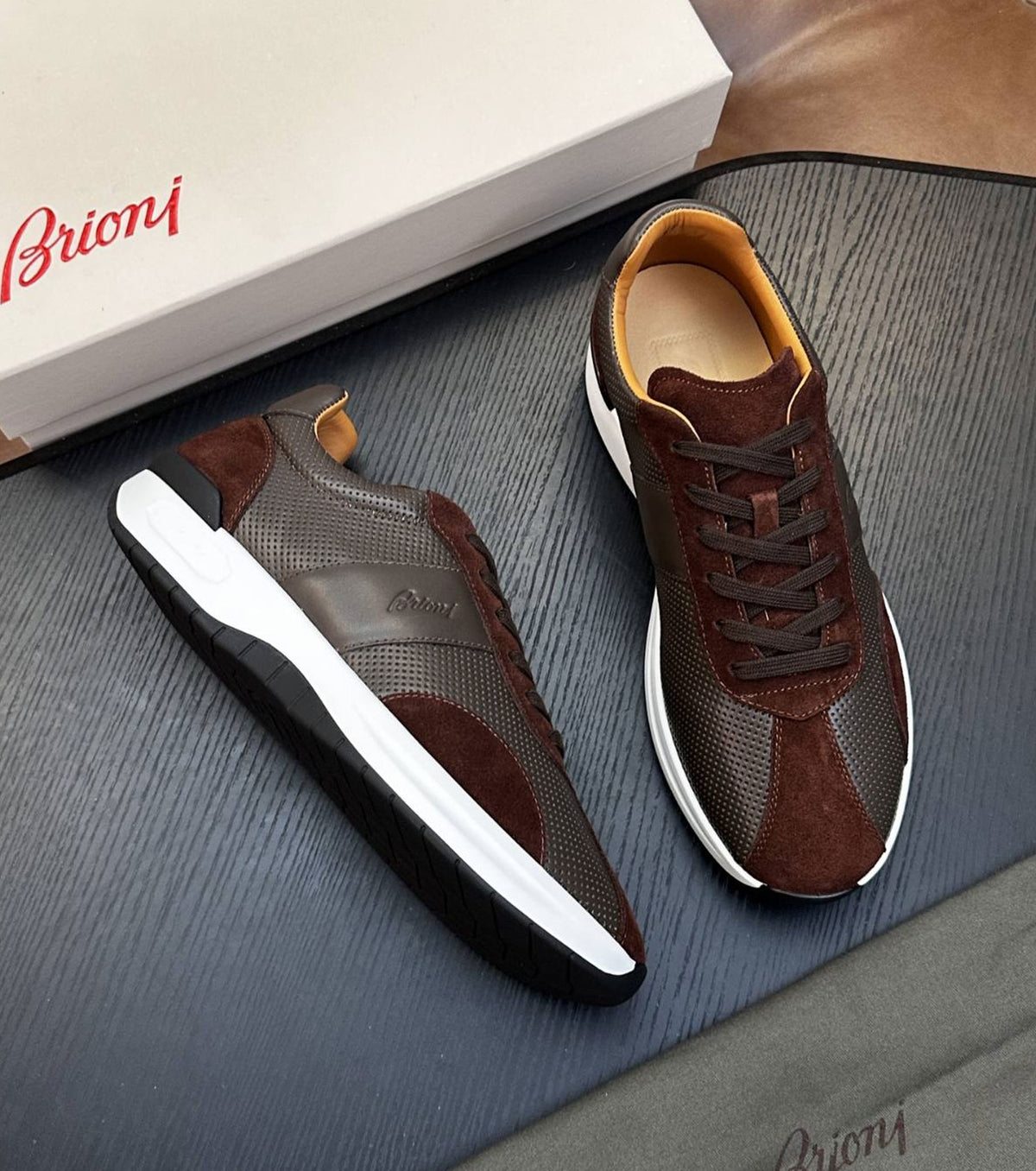 Leather sneaker