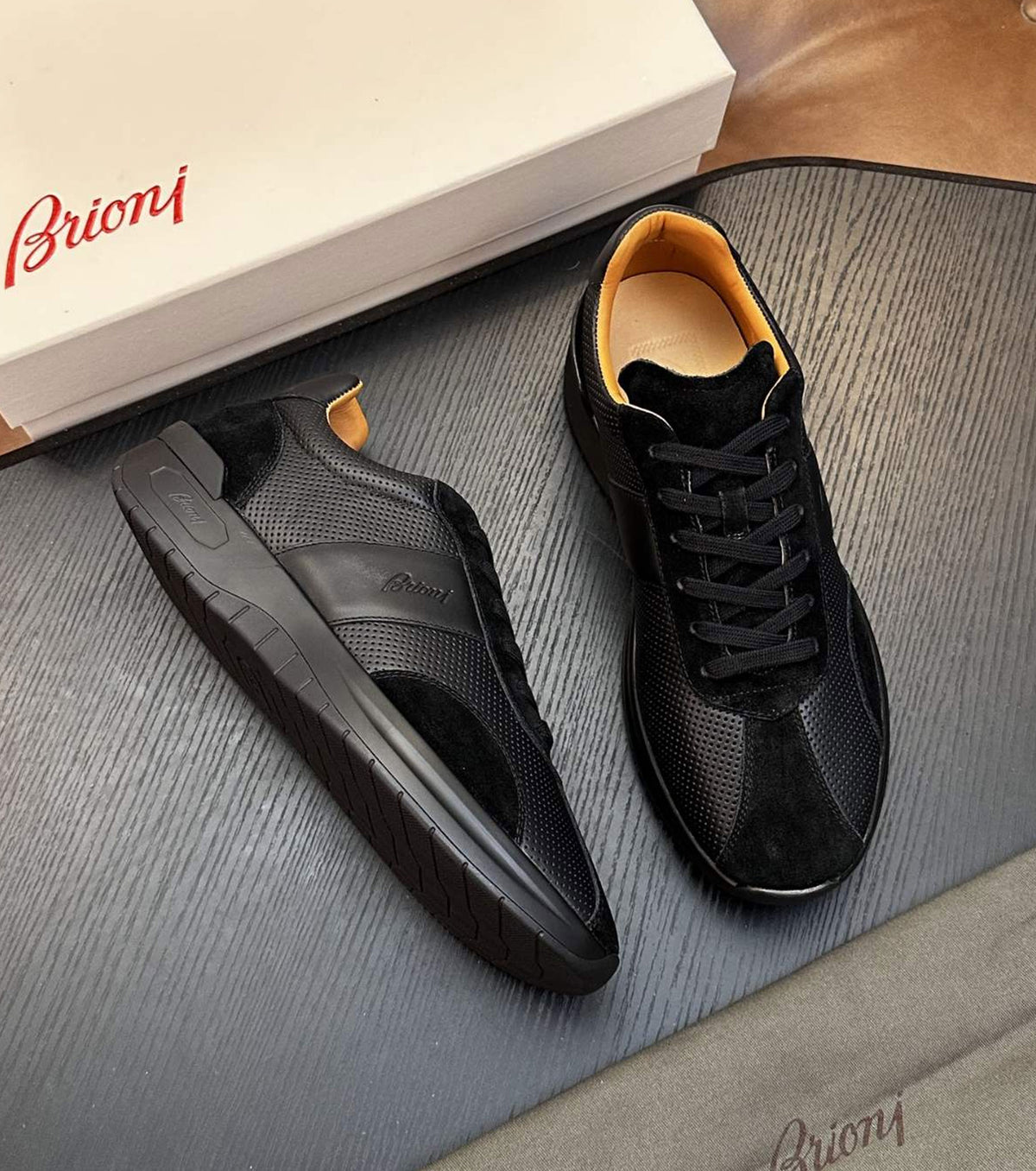 Leather sneaker