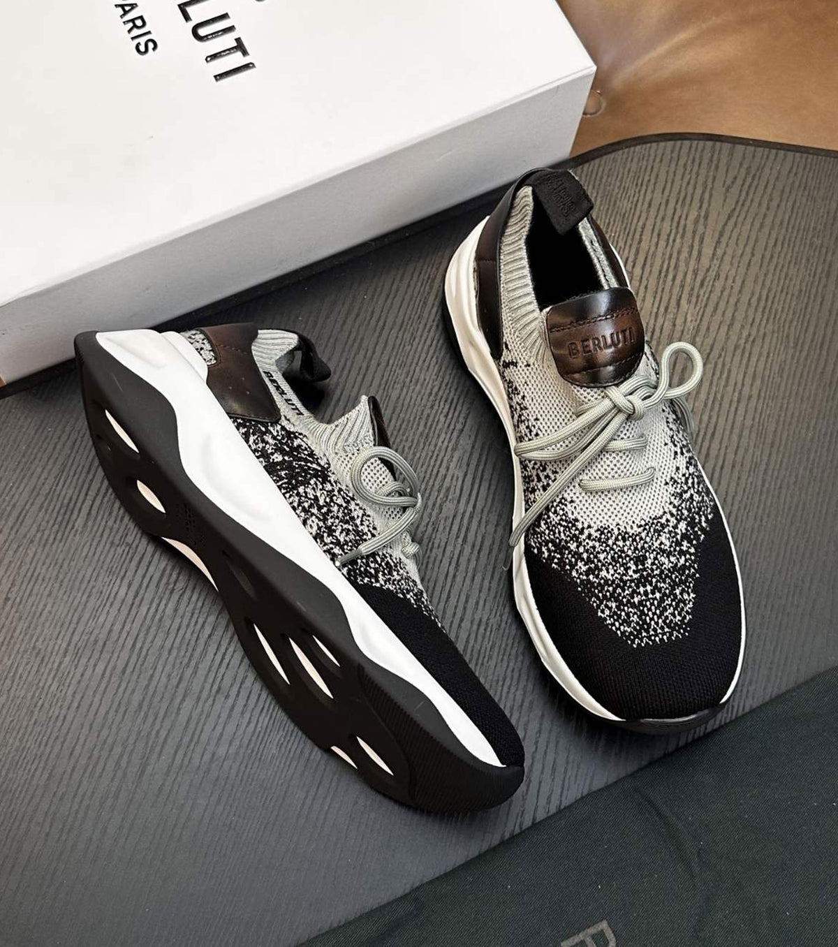 Shadow Sneaker