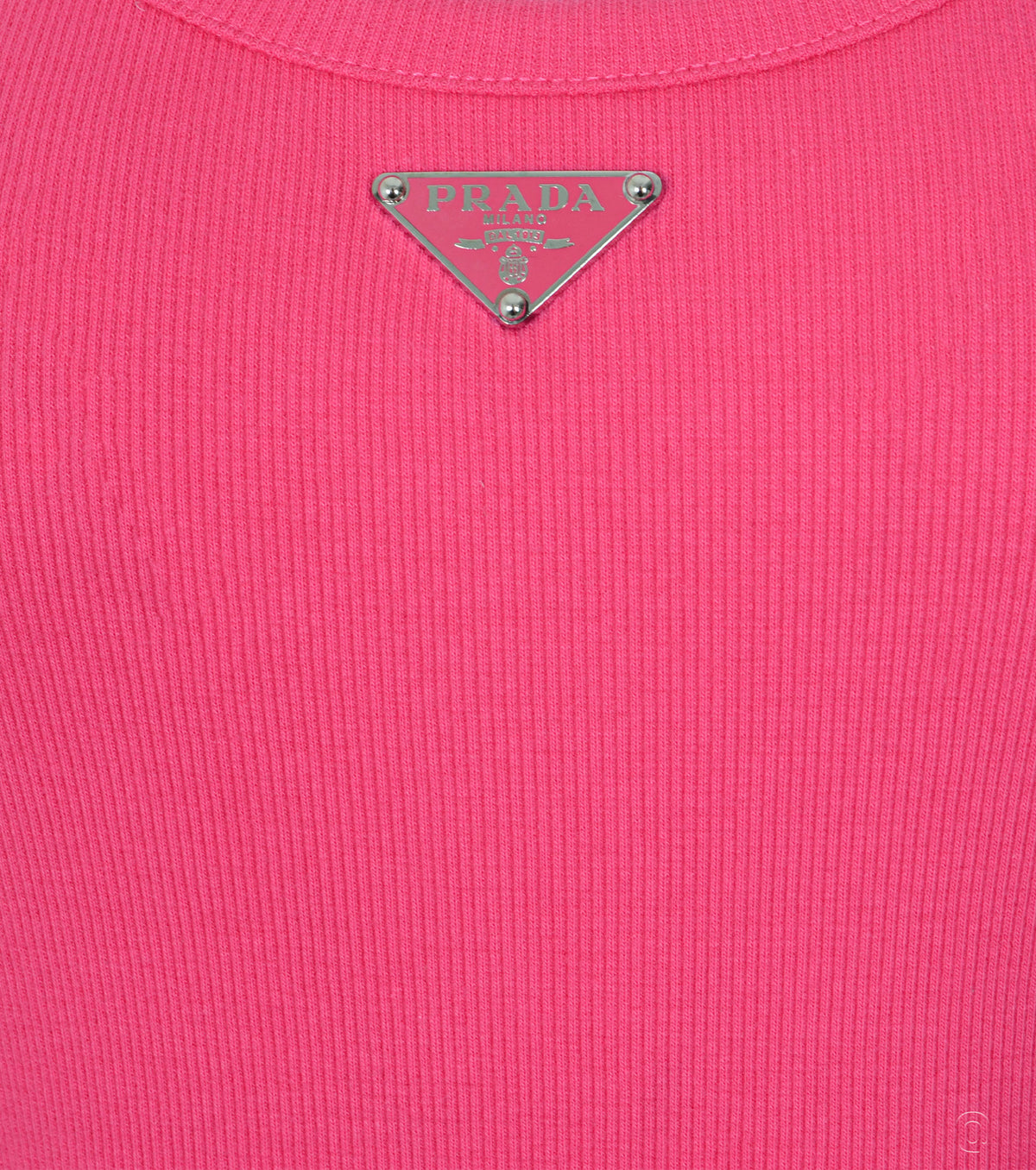 Дамски топ с лого