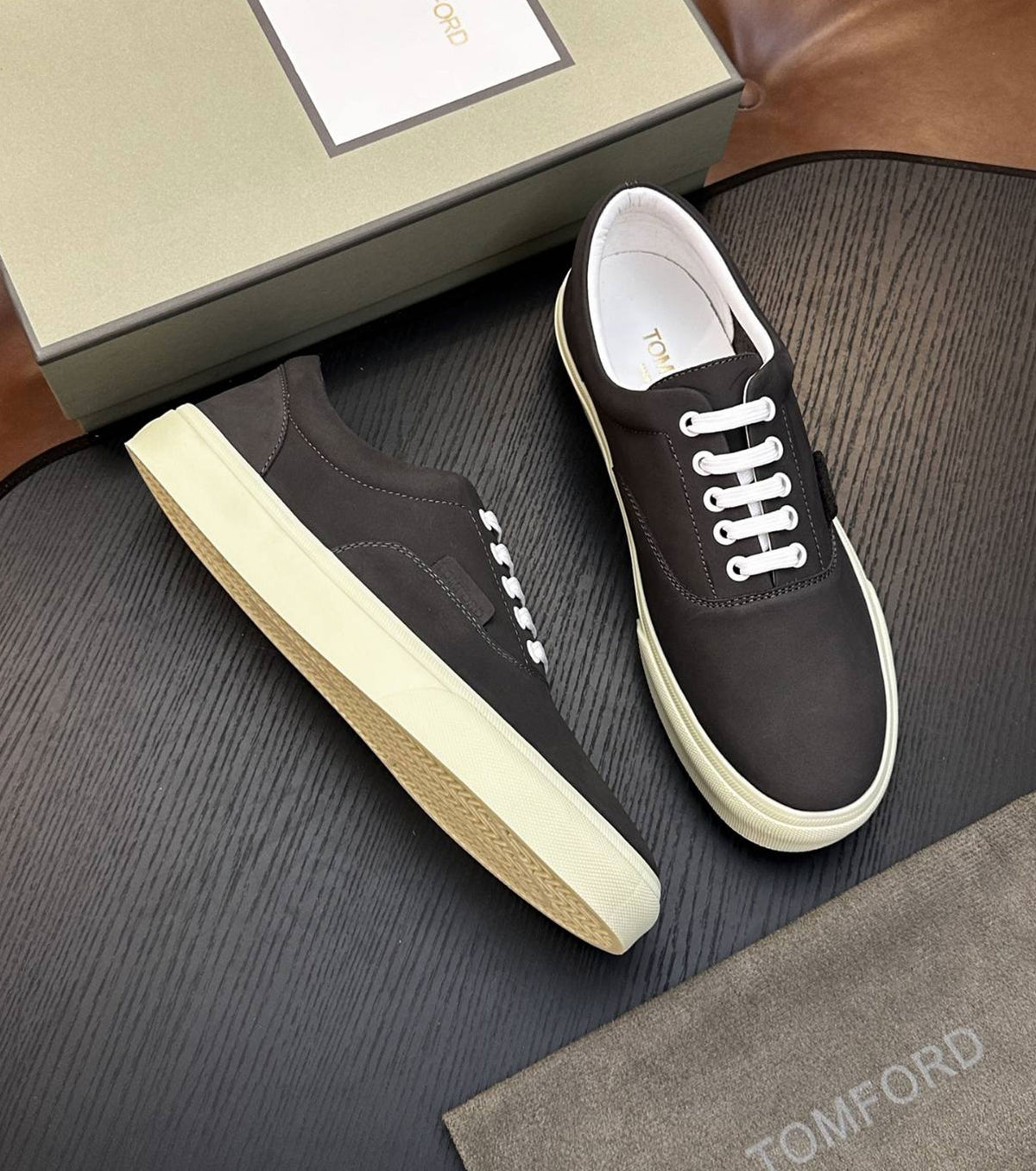 Men sneaker