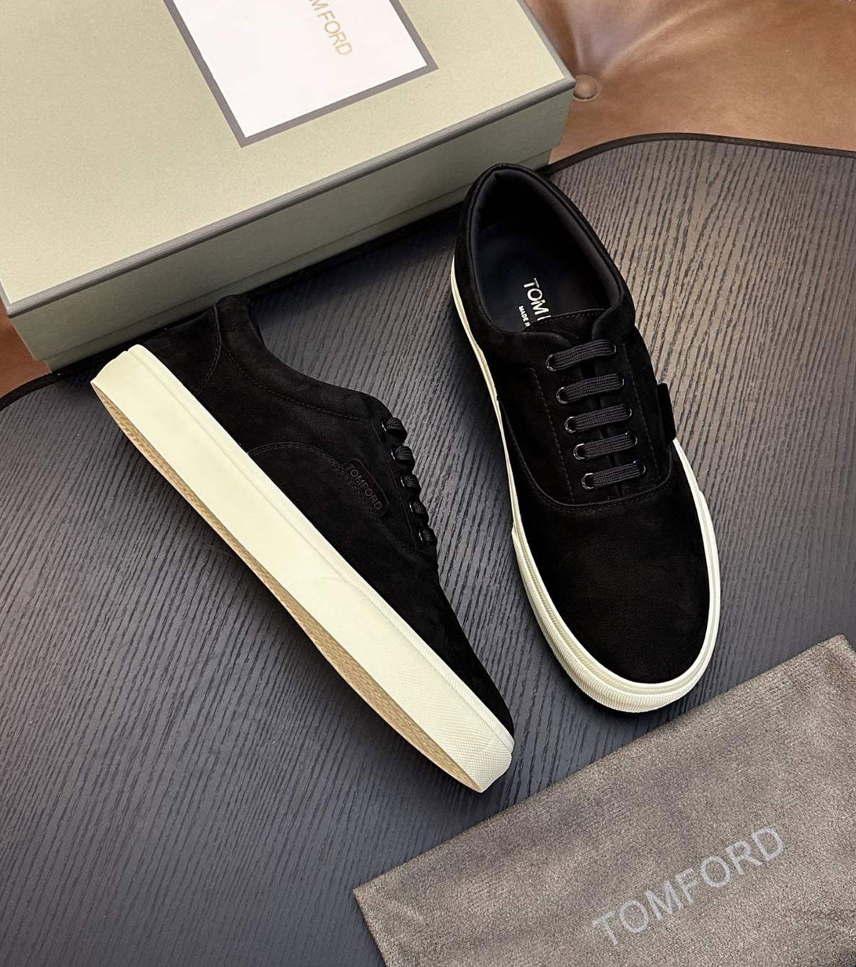 Men sneaker