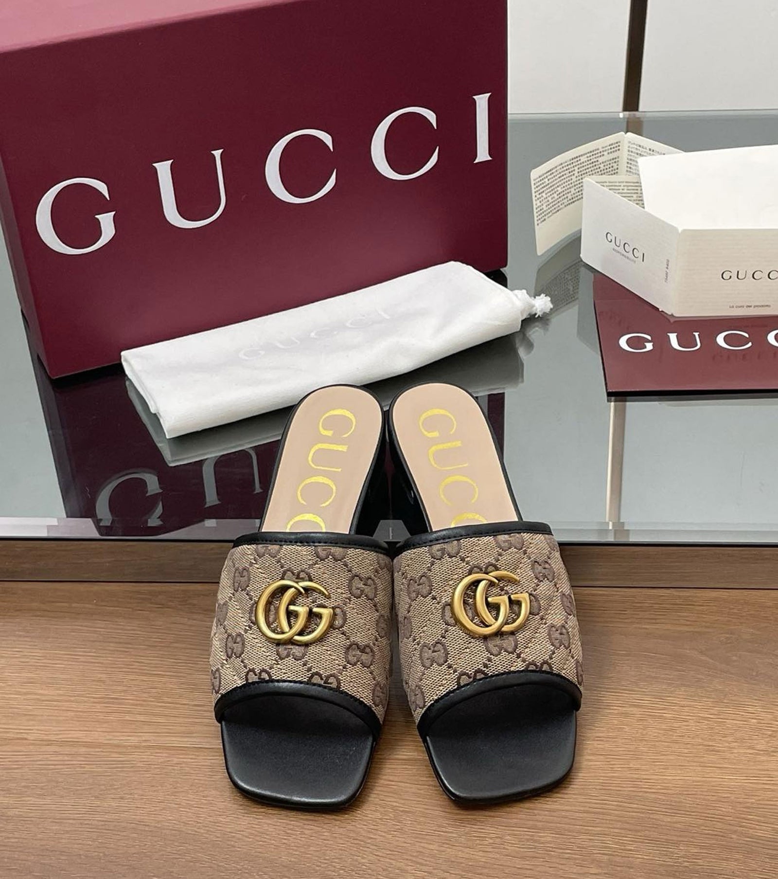 GG matelassé canvas flat sandals