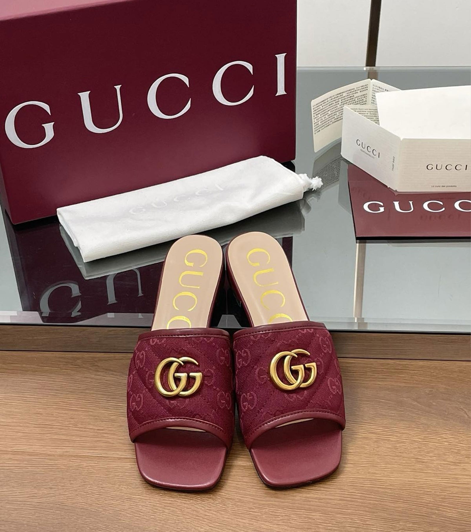 GG matelassé canvas flat sandals