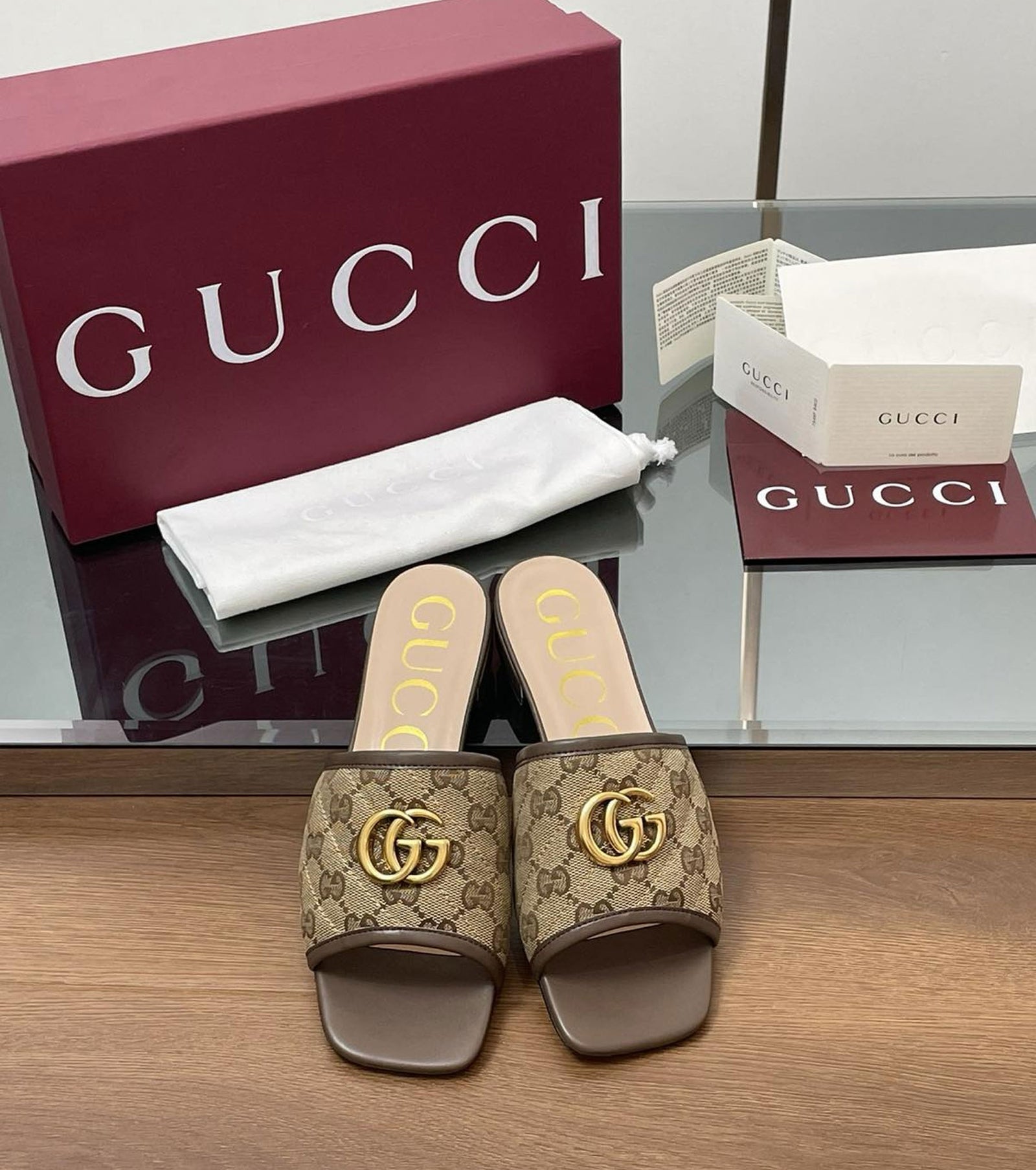 GG matelassé canvas flat sandals