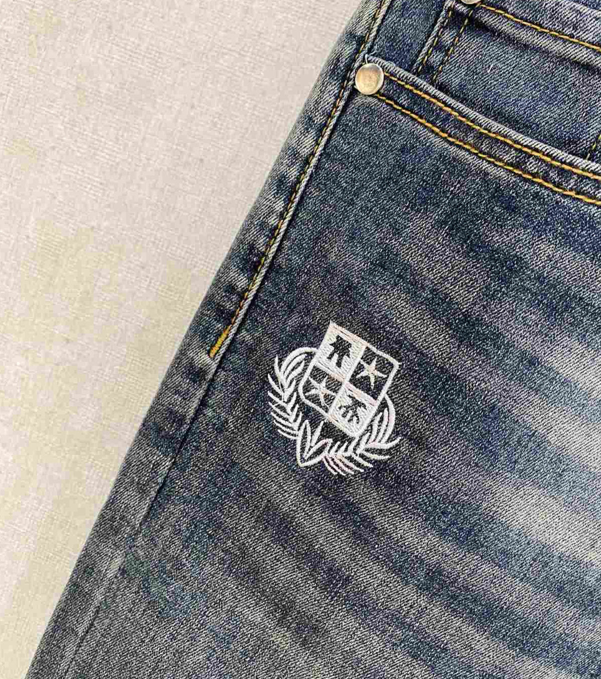 Men jeans