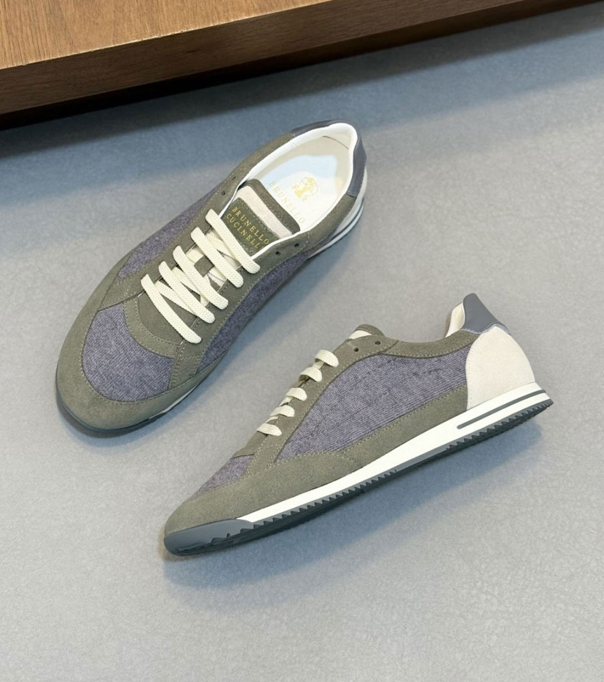 Men sneakers
