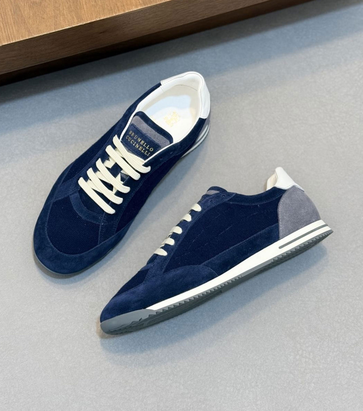 Men sneakers