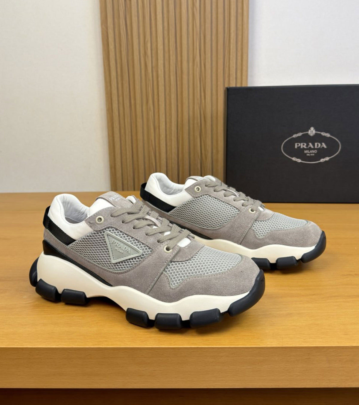 Men sneakers