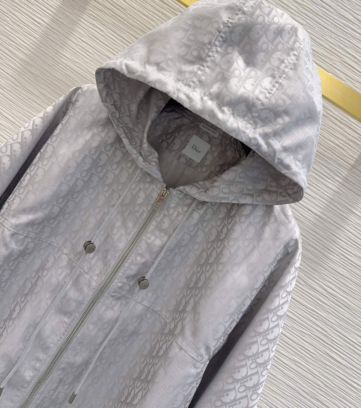 Light jacket