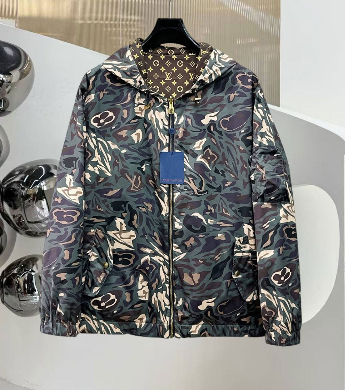 Reversible Light Jacket