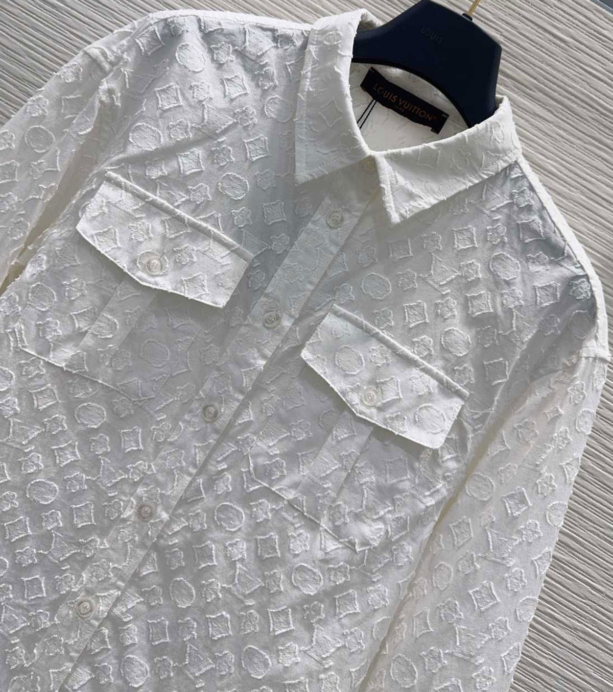 Women shirt
