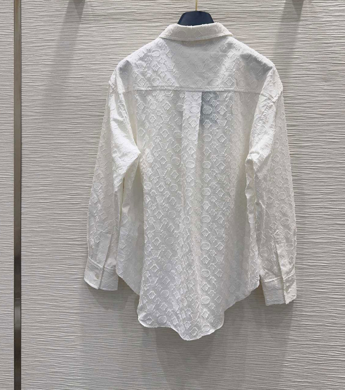 Women shirt