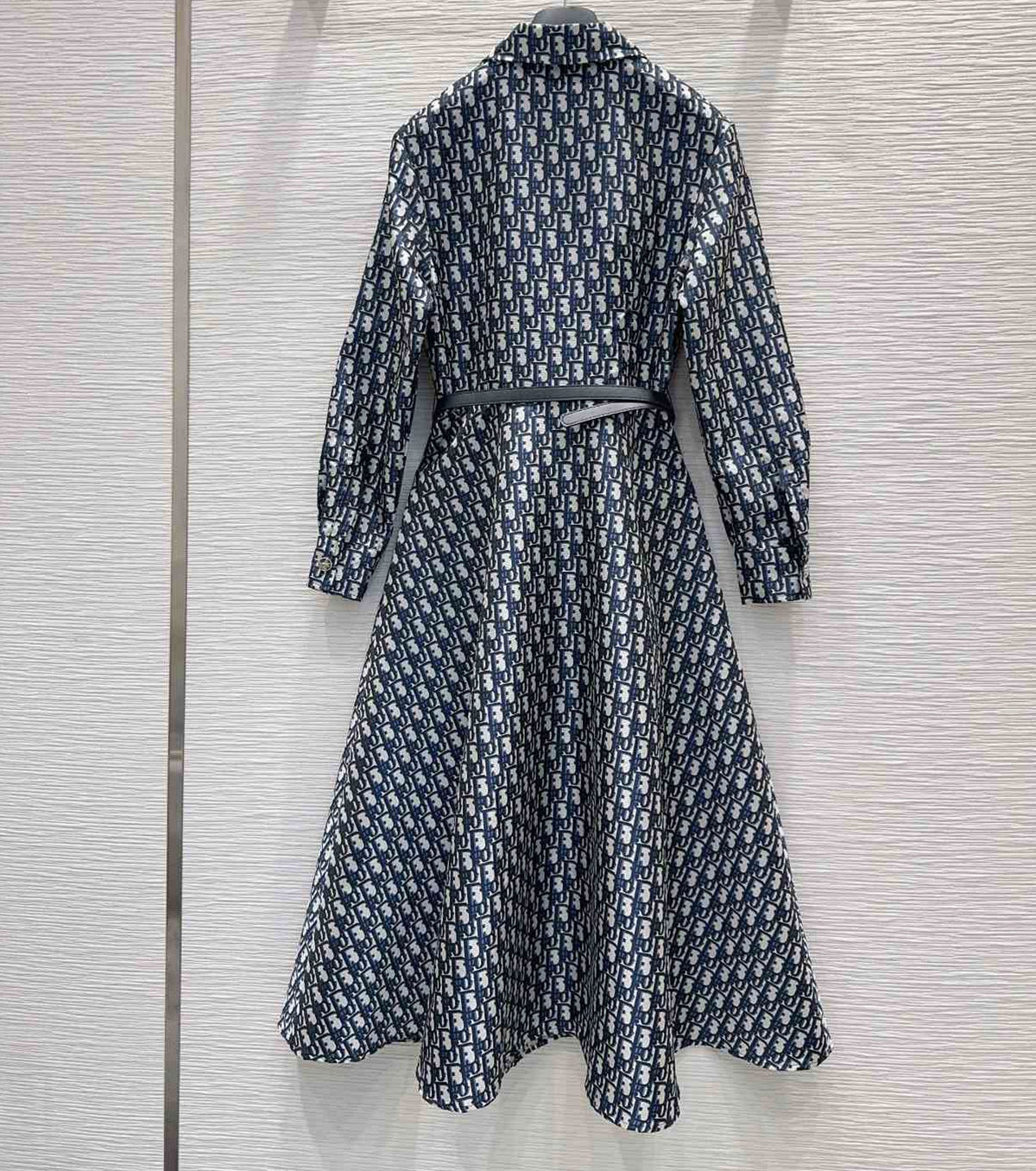 Oblique dress