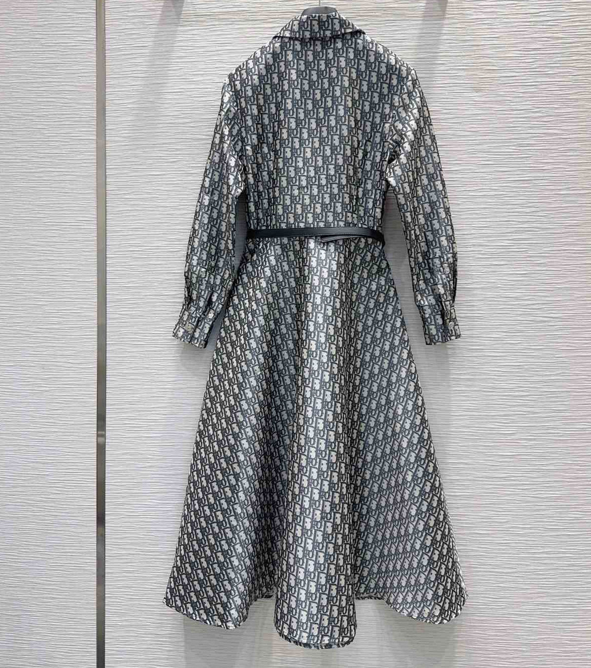 Oblique dress