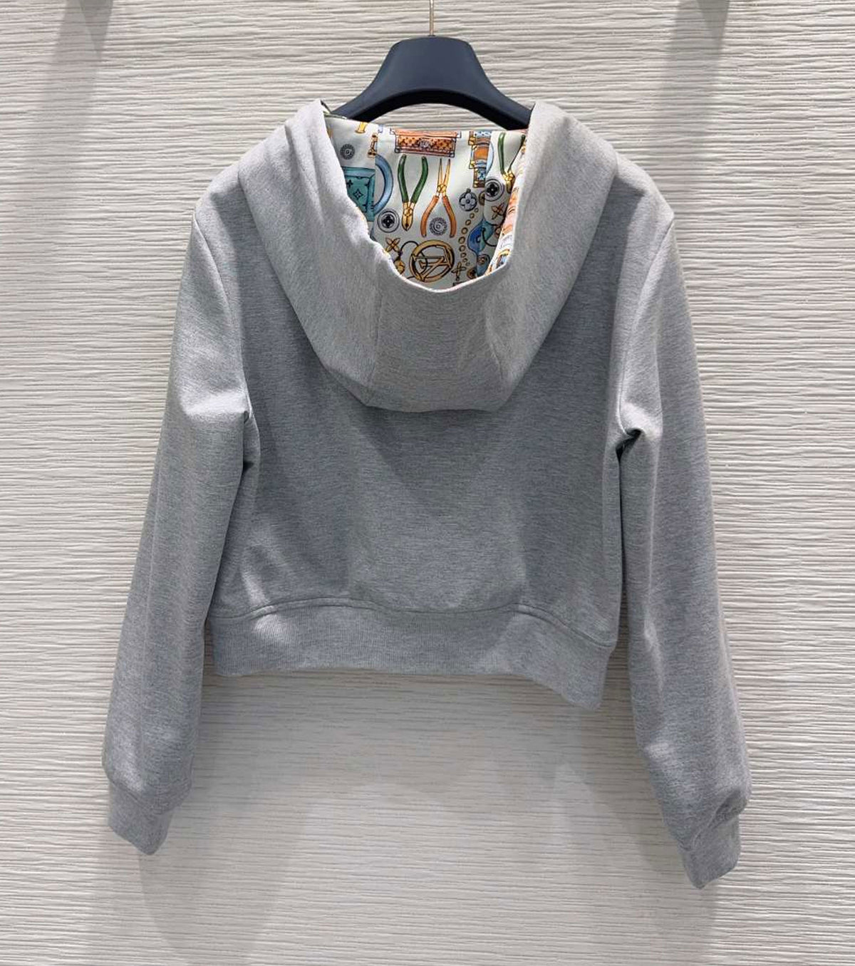 Women set