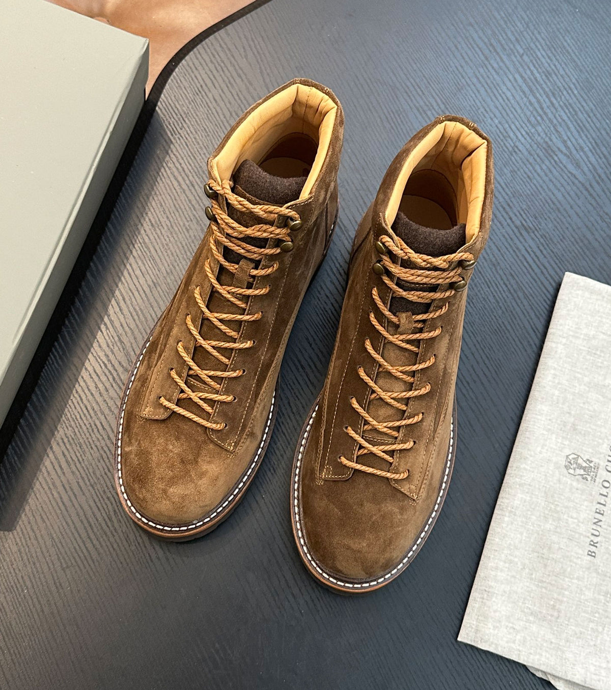 Suede urban outdoor boots