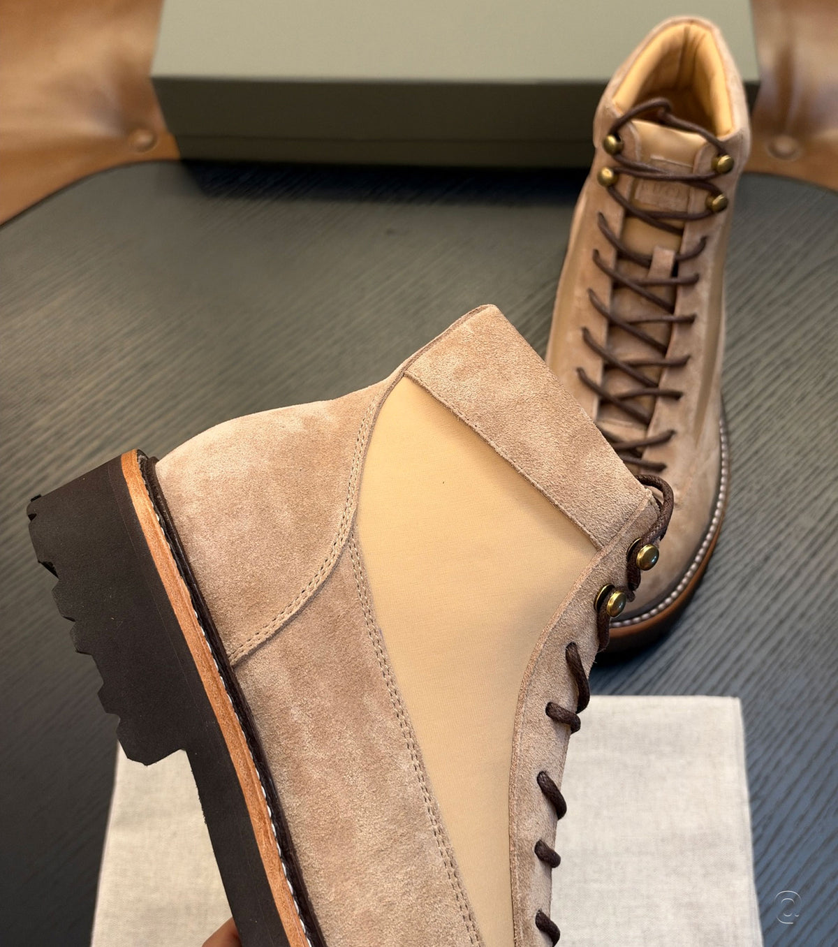 Suede urban outdoor boots