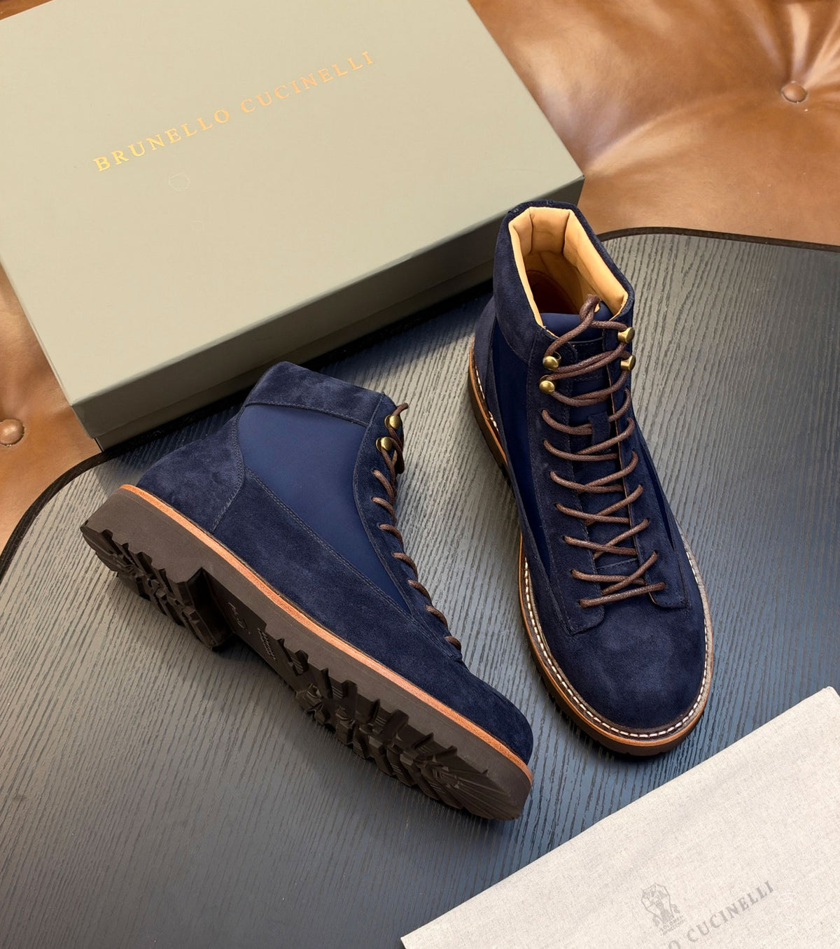Suede urban outdoor boots