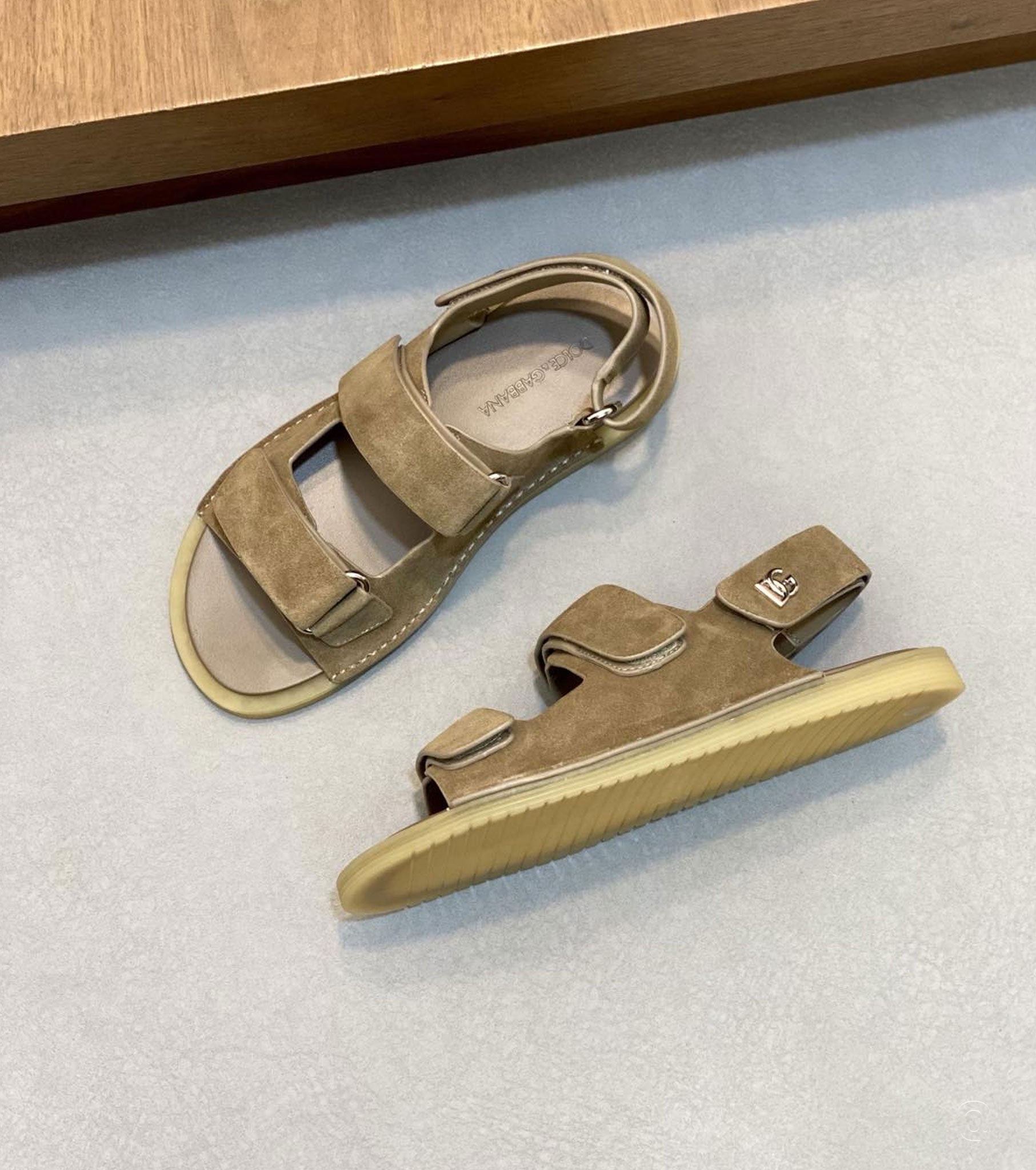 Suede sandals