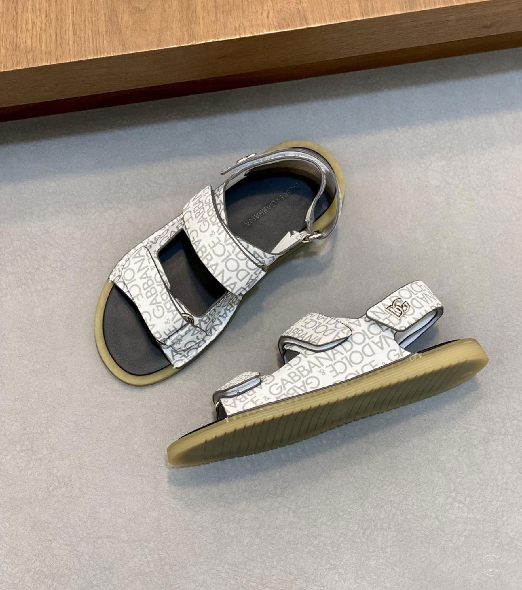 Leather sandals