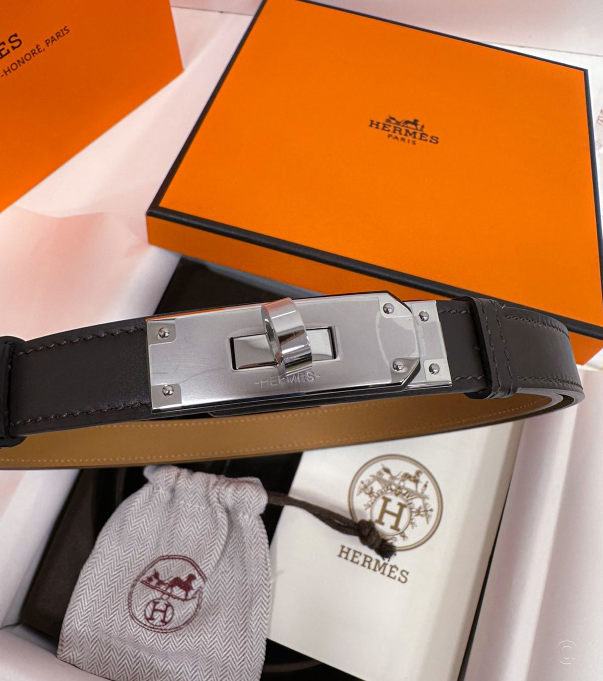 Тъмно кафяв кожен дамски колан Kelly 