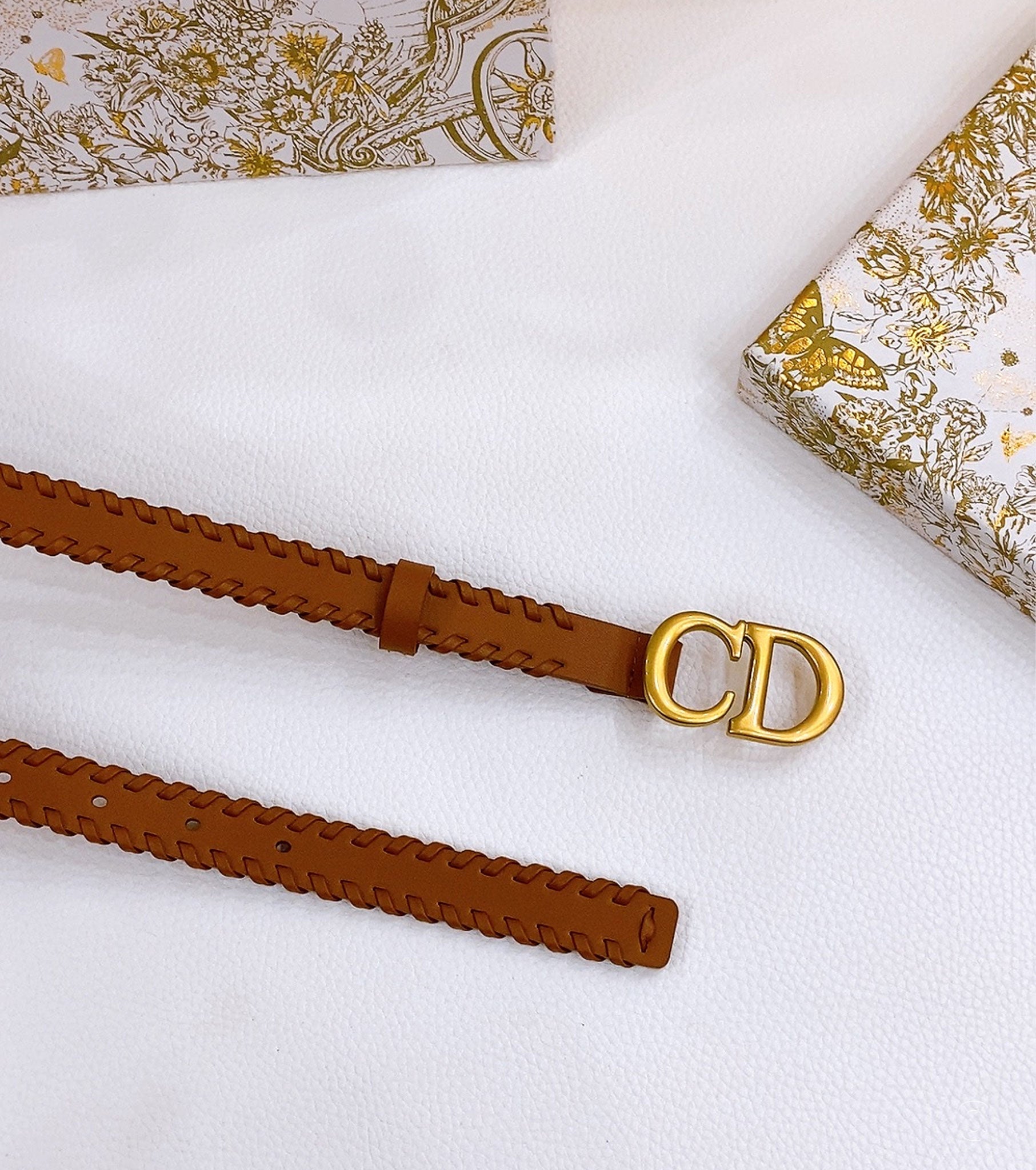 Saddle Belt