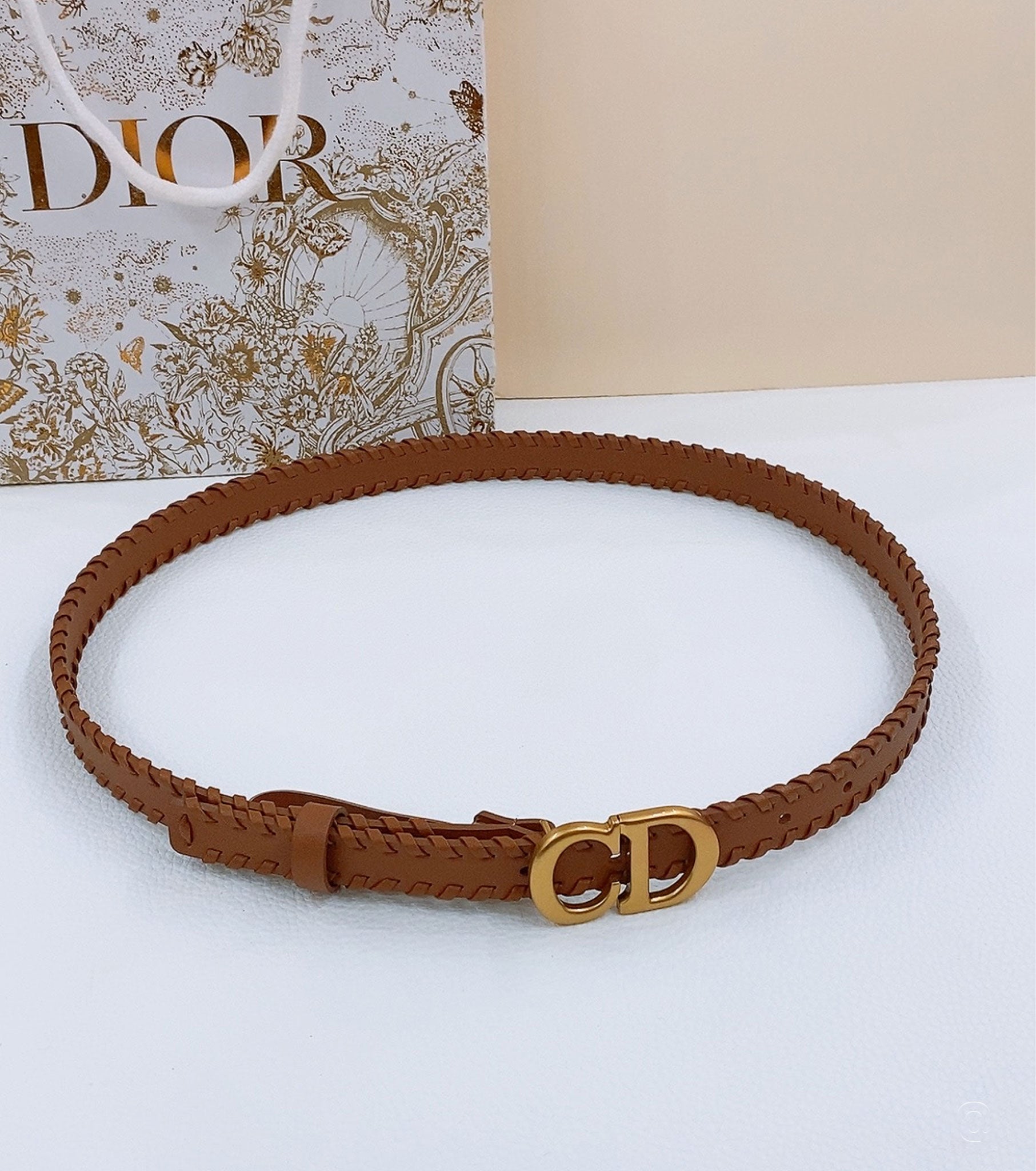 Saddle Belt