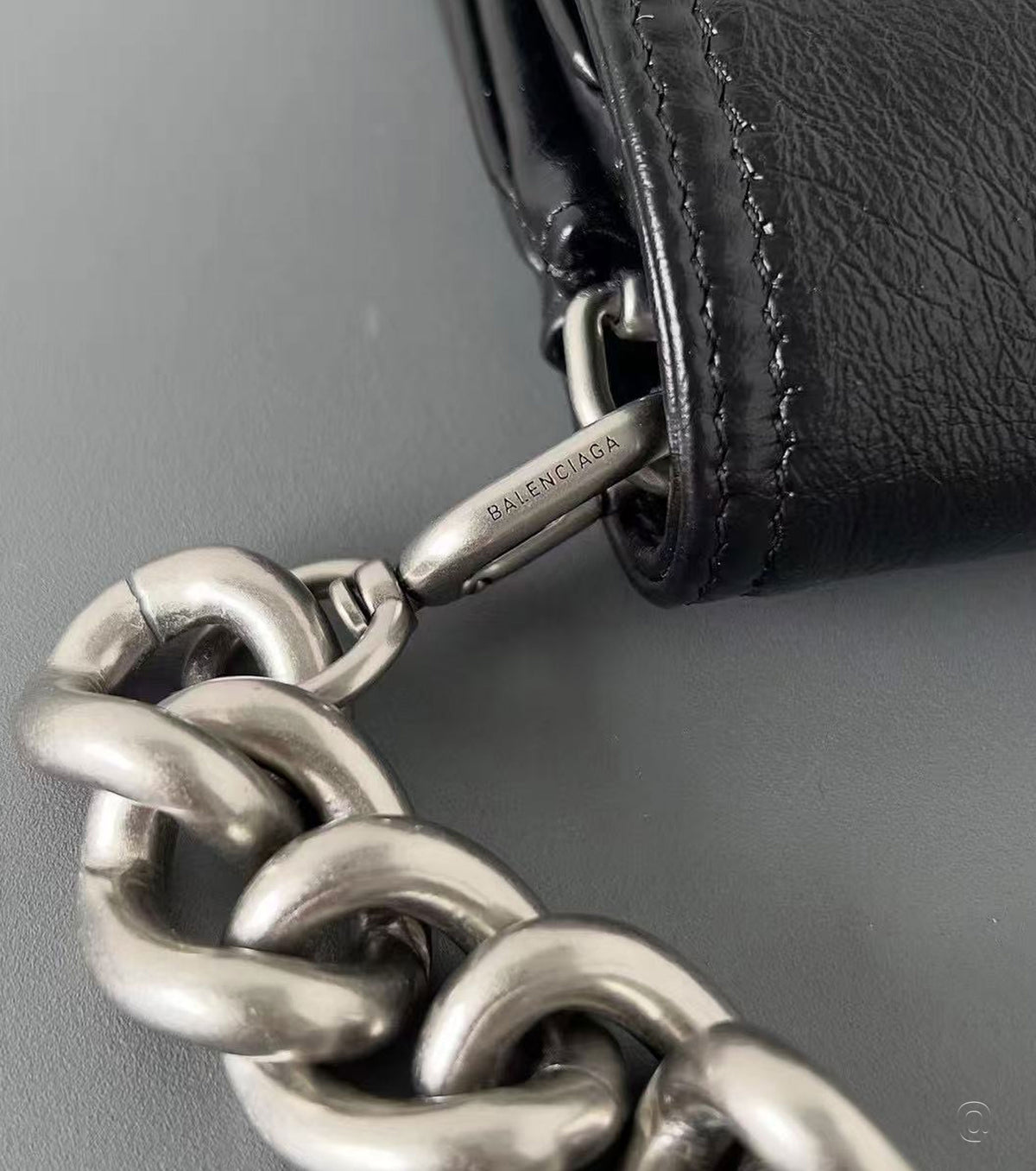 BB Soft Medium Flap leather shoulder bag