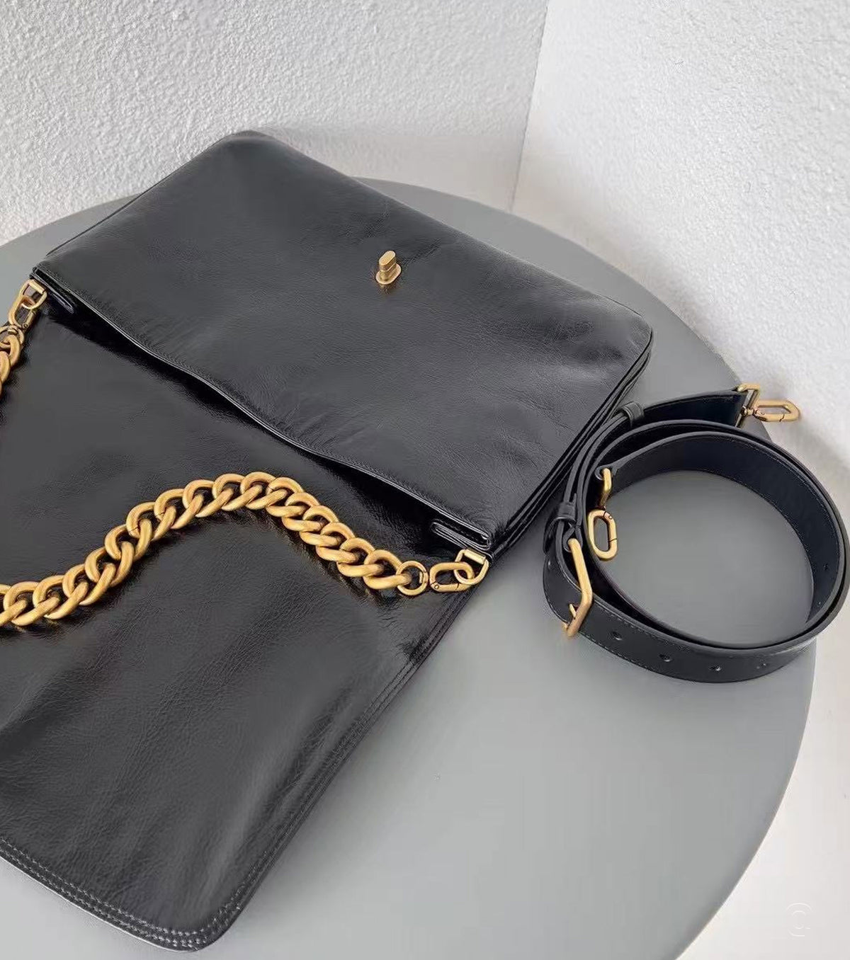 BB Soft Medium Flap leather shoulder bag