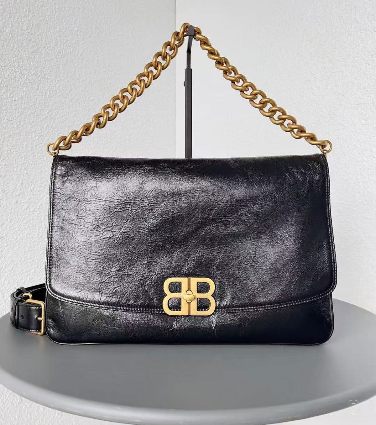 BB Soft Medium Flap leather shoulder bag