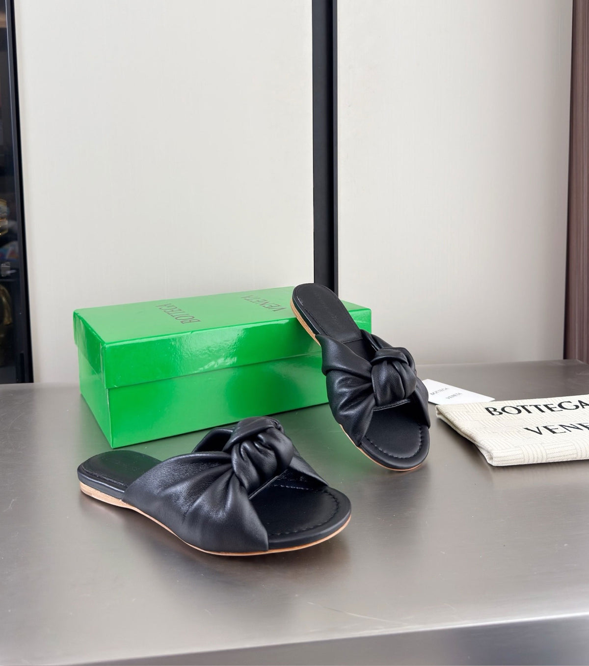 Cherry Flat Mule