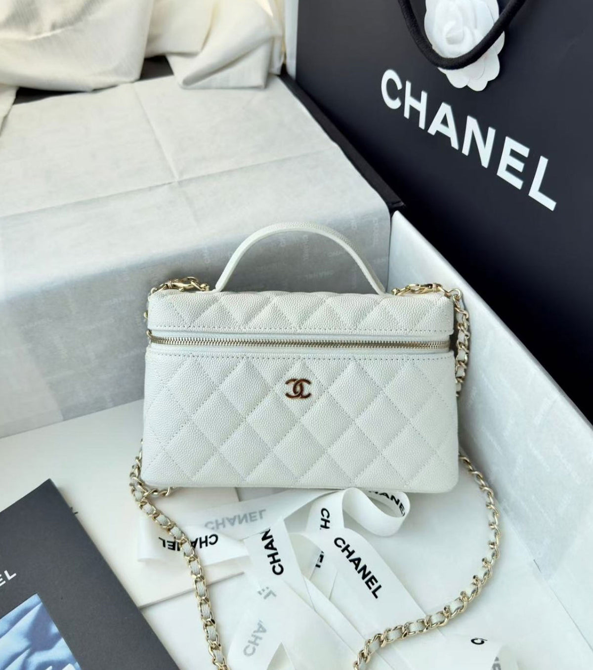 Vanity with Chain