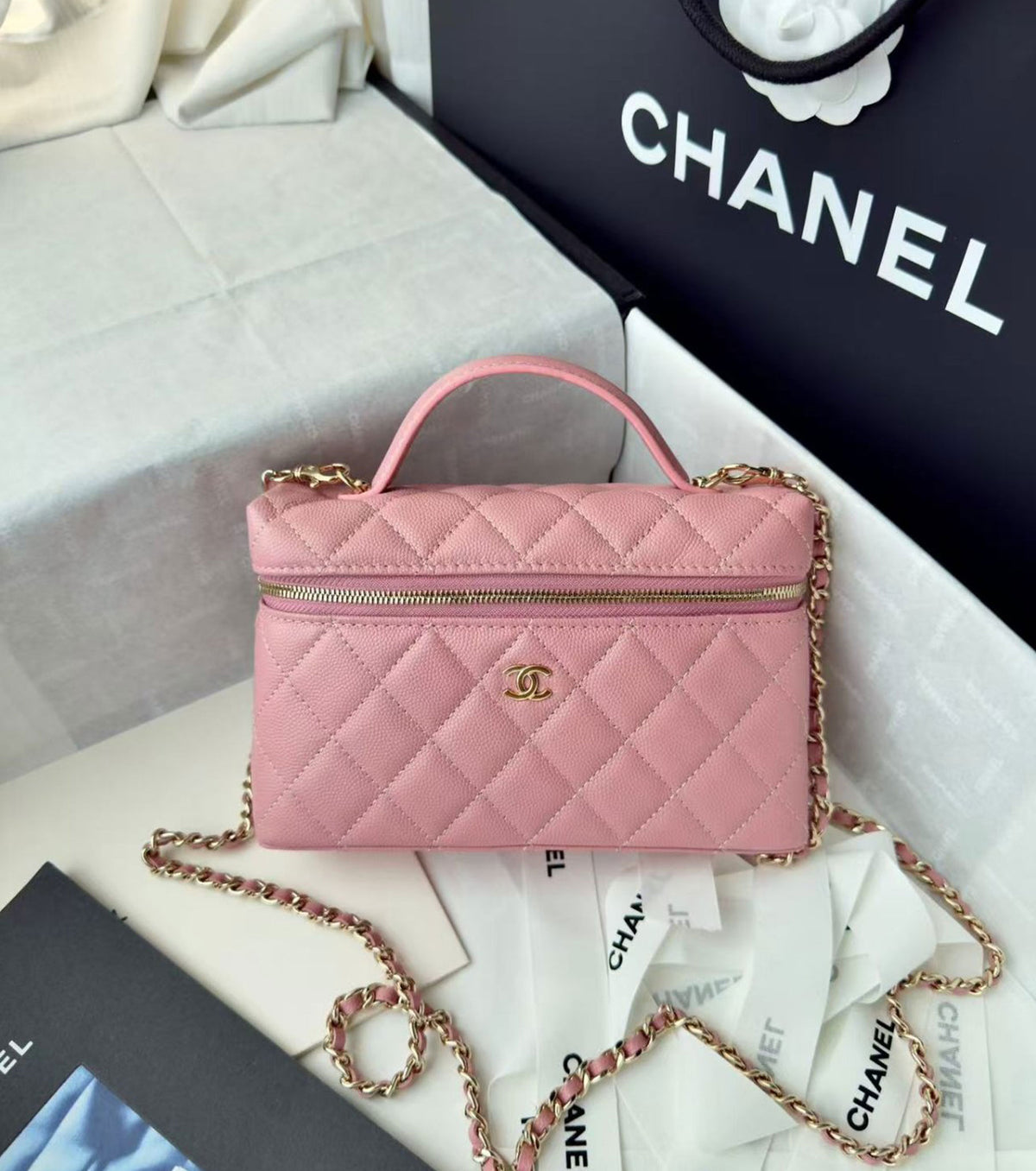 Vanity with Chain